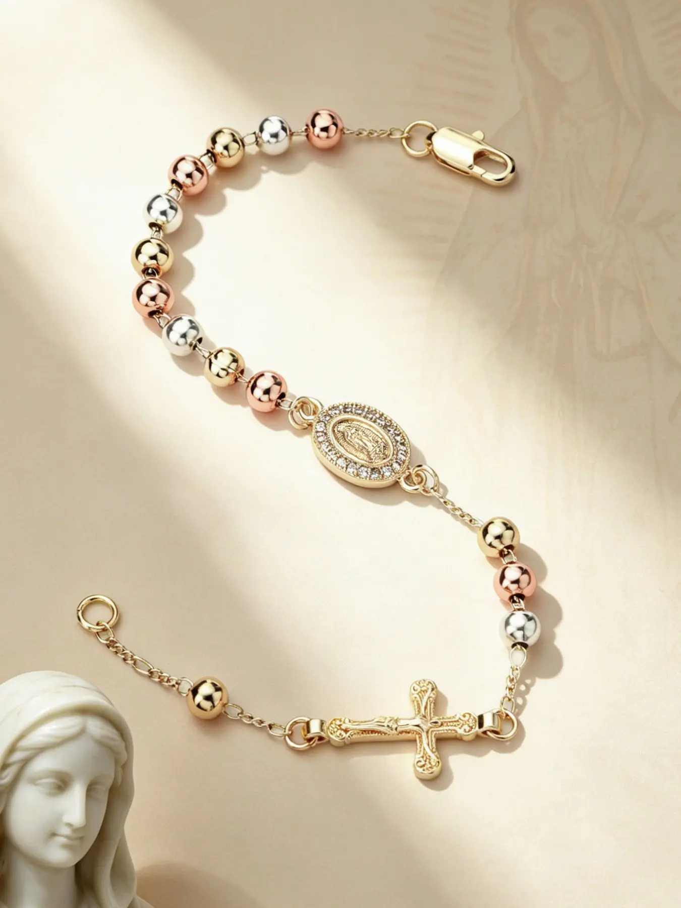 1 Piece Tricolor Beaded Rosary Bracelet for Women, Cubic Zirconia Paved Our Lady of Guadalupe Medal & Jesus Crucifix Charm Bangle, Catholic Religious Faith Jewelry, Christian Baptism Communion Confirmation Gift, 3 Tone Prayer Bead Bracelets