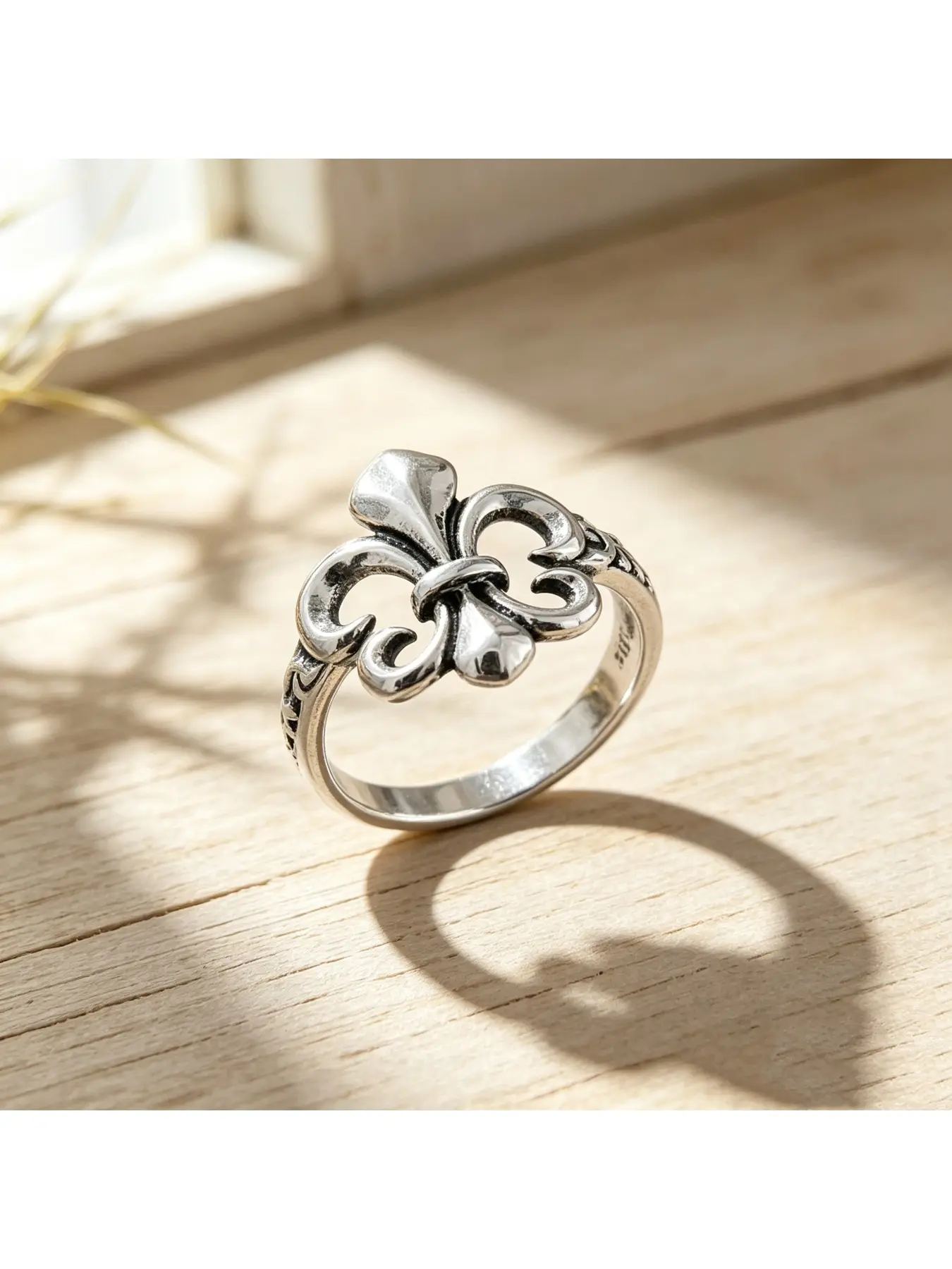 Vintage Tarnished Fleur-de-lis Hollow Thin Silver European Luxury Women Halo Ring, Carved Engagement Ring, Elegant Valentine Gift, Retro Dinner Party Ring, Slim Daily Stack Ring for Engagements, Christmas Gifts and Casual Layered Daily Outfits