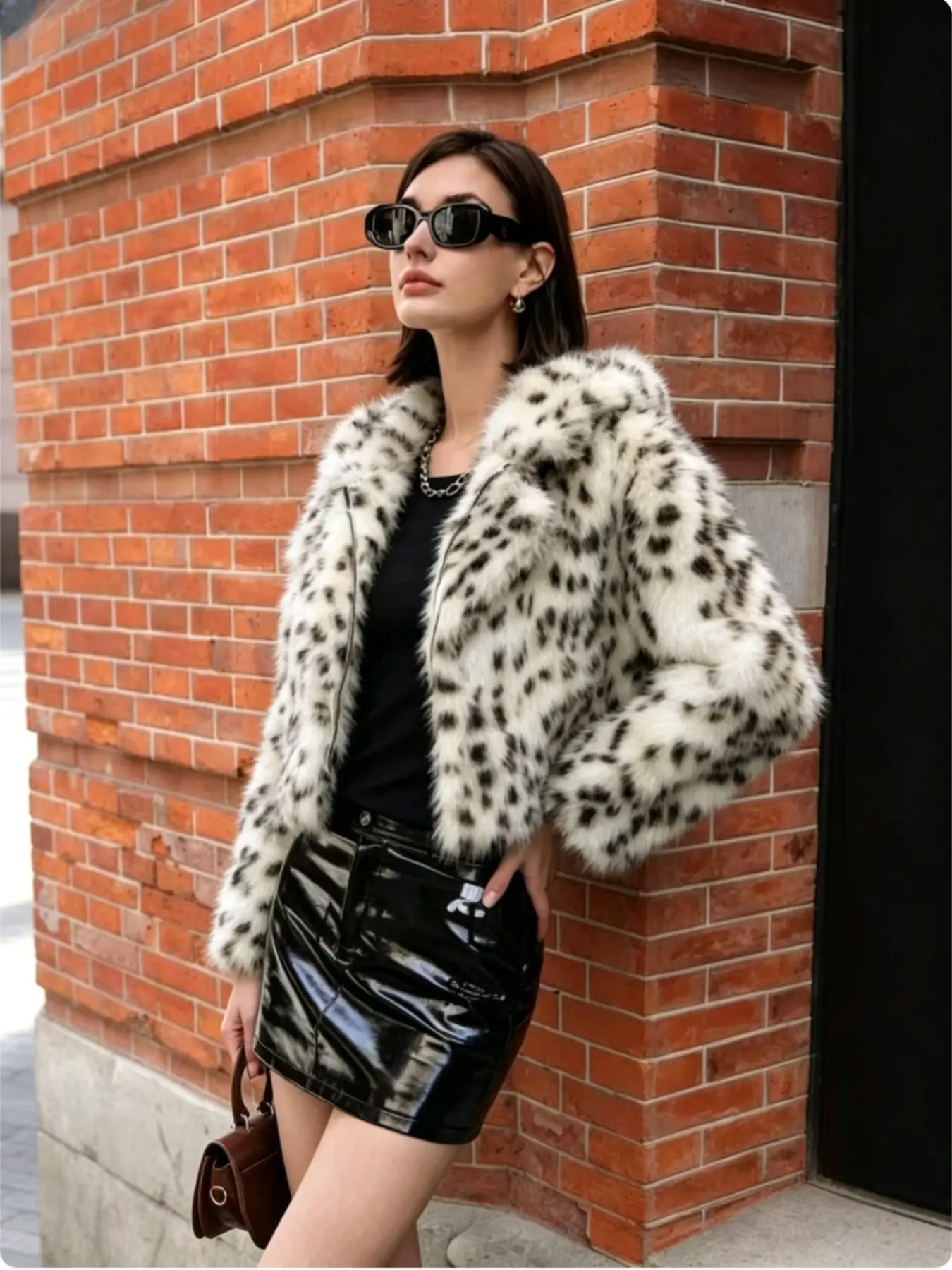 New American Retro Leopard Print Faux Fur Coat for Women, Loose Fit Shoulder Sleeve, Zipper Short High Waist Jacket, Fall Winter