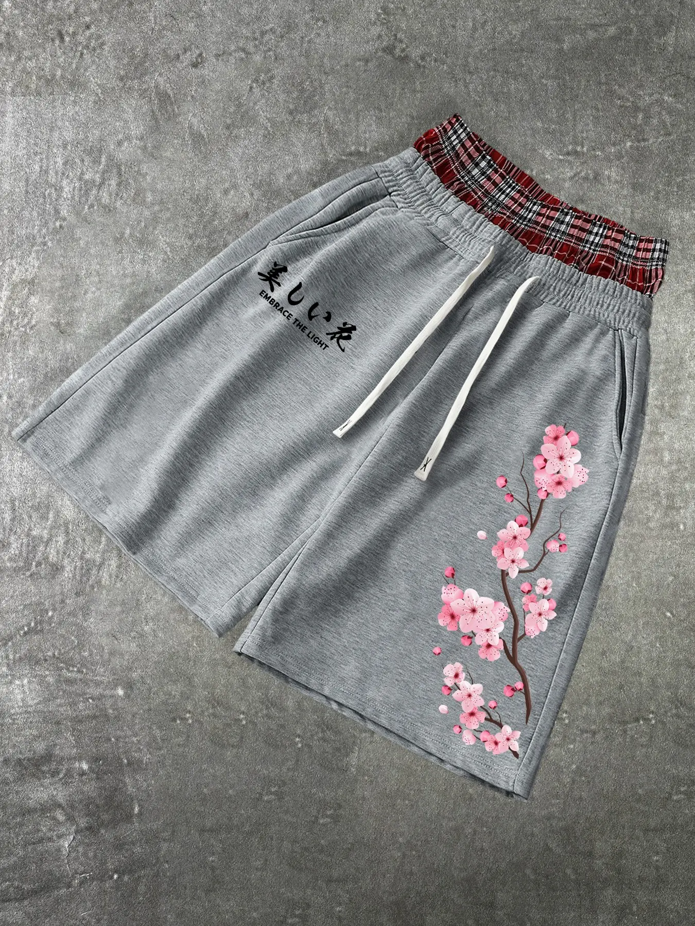 Men Loose Drawstring Athletic Casual Sweat Shorts, Floral, Cherry Blossom Branch Japanese Kanji & Slogan Dual Side Print Plaid Lined Elastic Waist Oriental Harajuku Hip Hop Streetwear Workout Shorts With Side Pockets