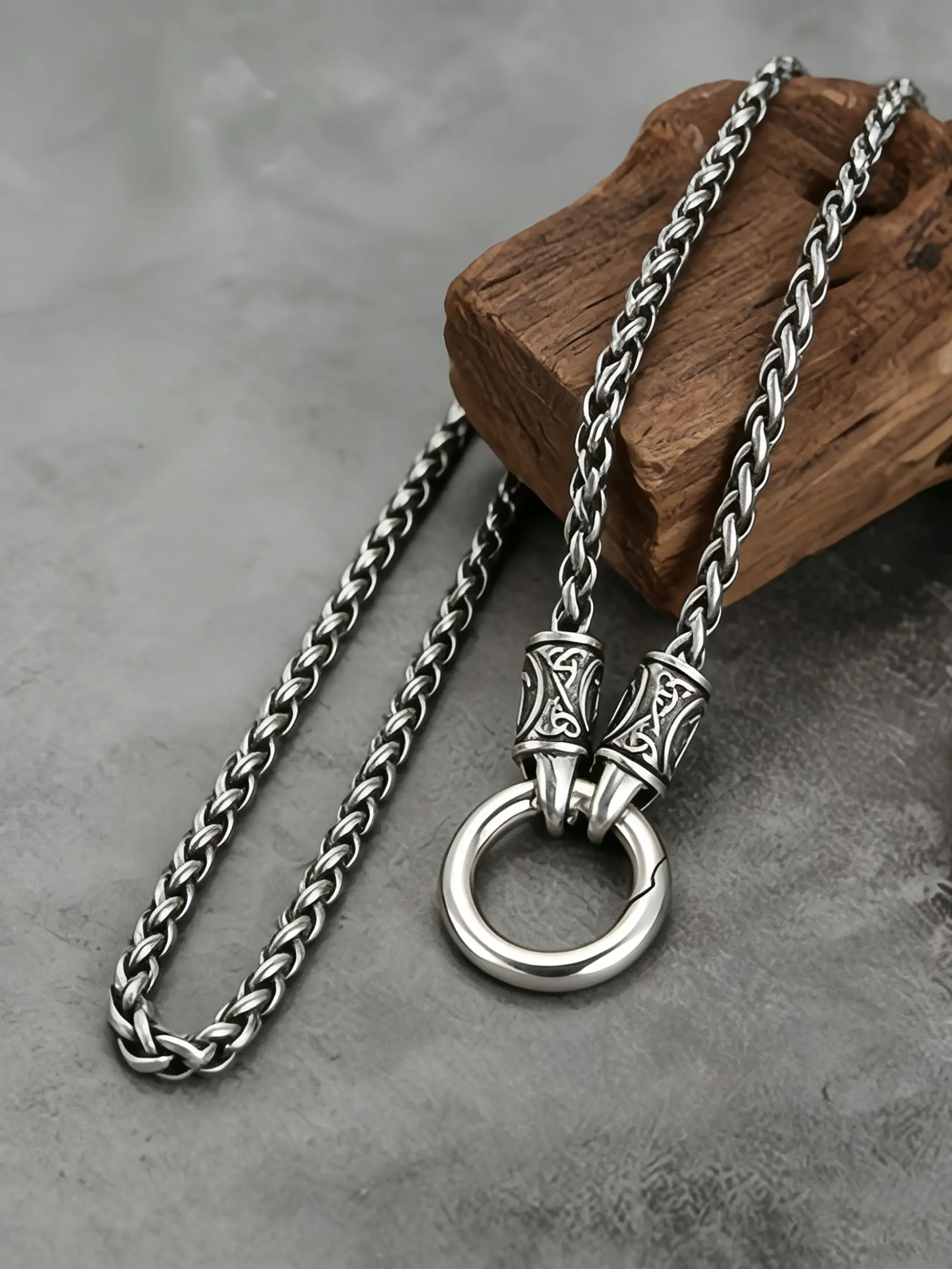 Trendy Stainless Steel Dragon Bone Necklace, Chain Necklaces, Daily Versatile Fashion Piece, Perfect Gift for Women and Men, Stylish Accessory