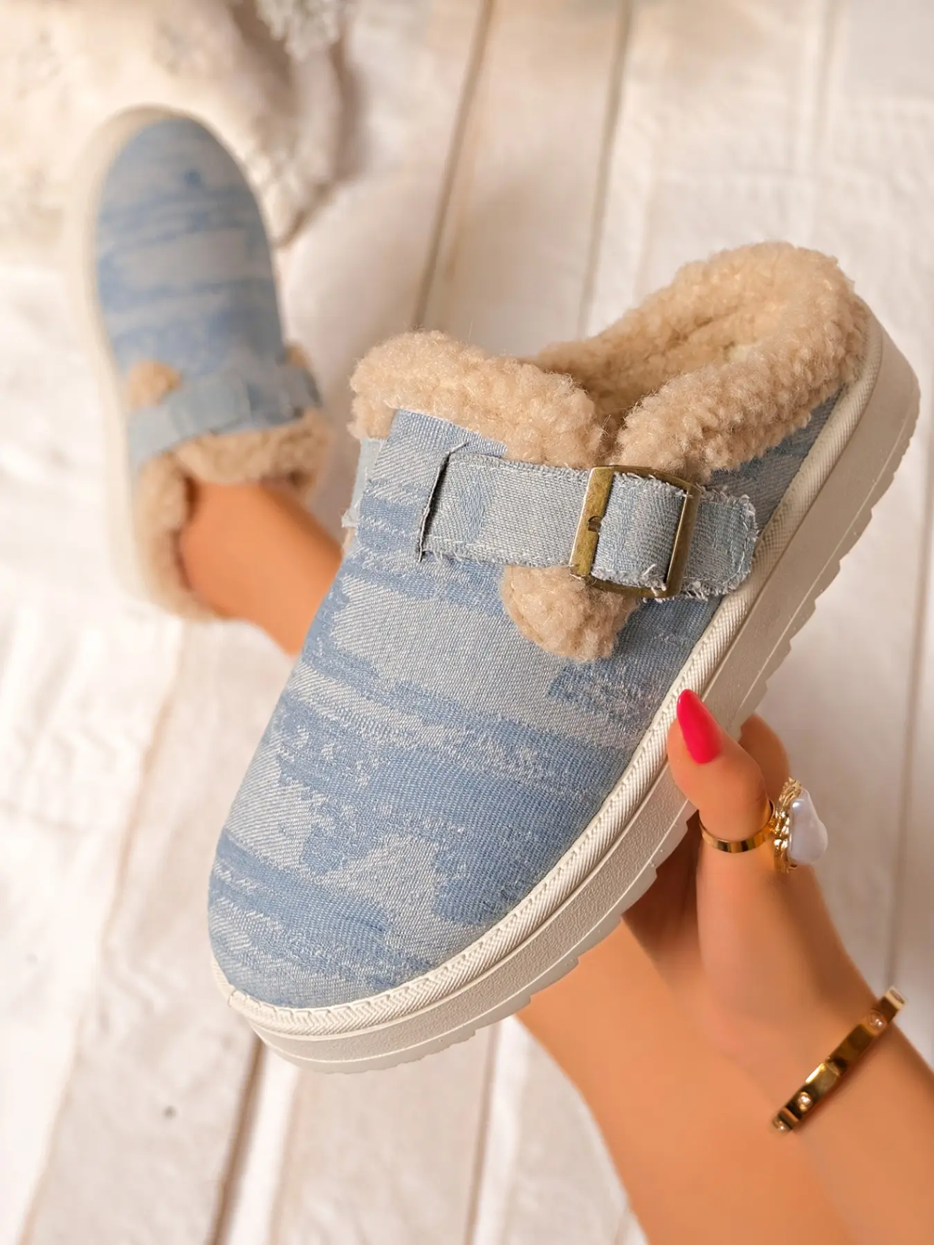 Women's Vintage Denim Pattern Fuzzy Slippers, Thick Sheepskin Lining, Metal Buckle, Thick Sole, Casual Cotton Slippers for All Seasons