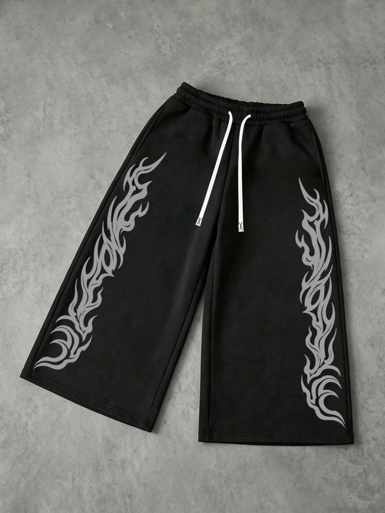 Capri Sweatpants Men Y2K Gothic Black Flame Printed Cropped Wide Leg Pants for Unisex Streetwear Daily Wear