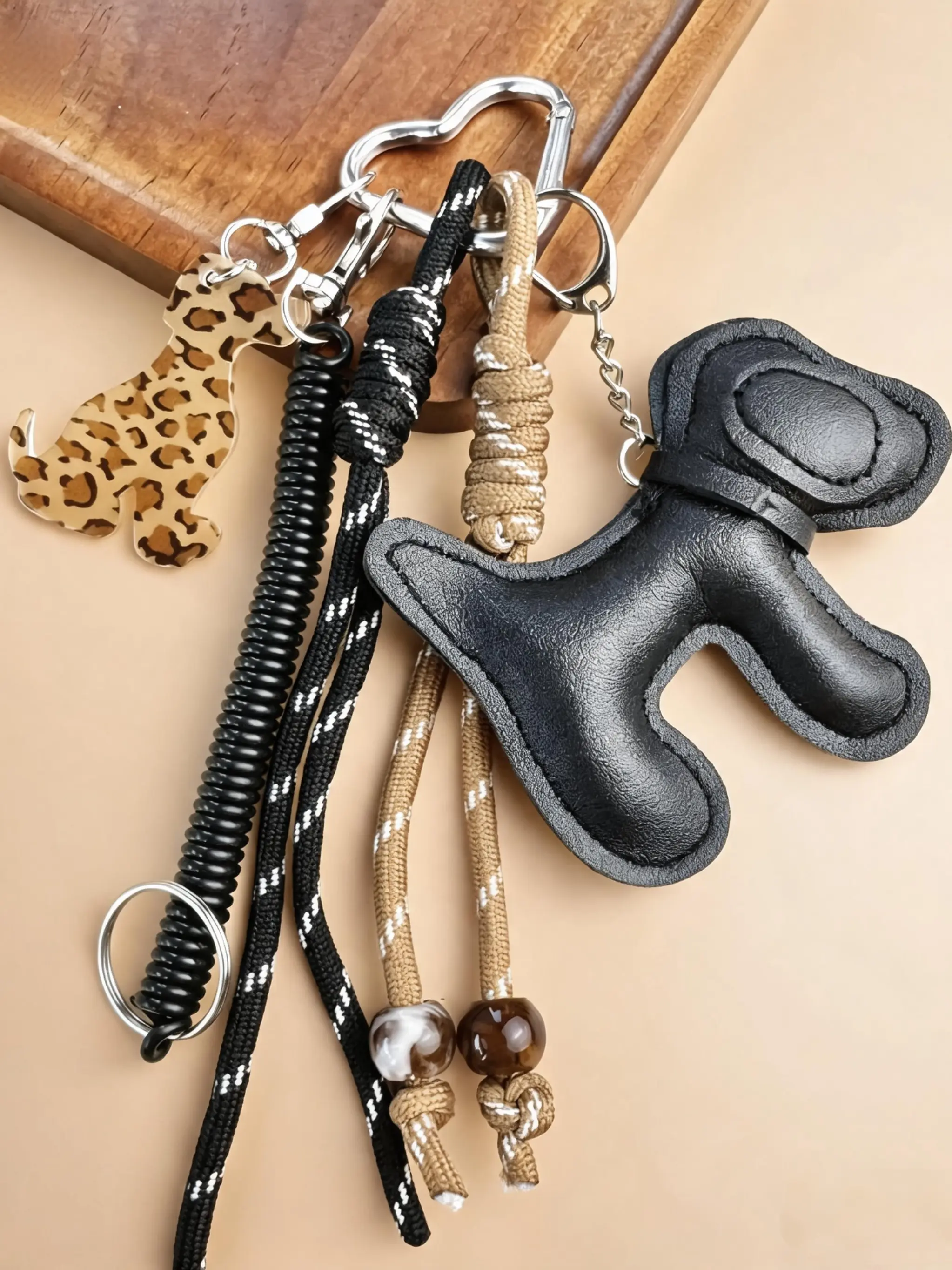 Leather Puppy Keychain, Leopard Print Puppy Keyholder, Bag and Car Key Pendant, Stylish Accessory for Everyday Use