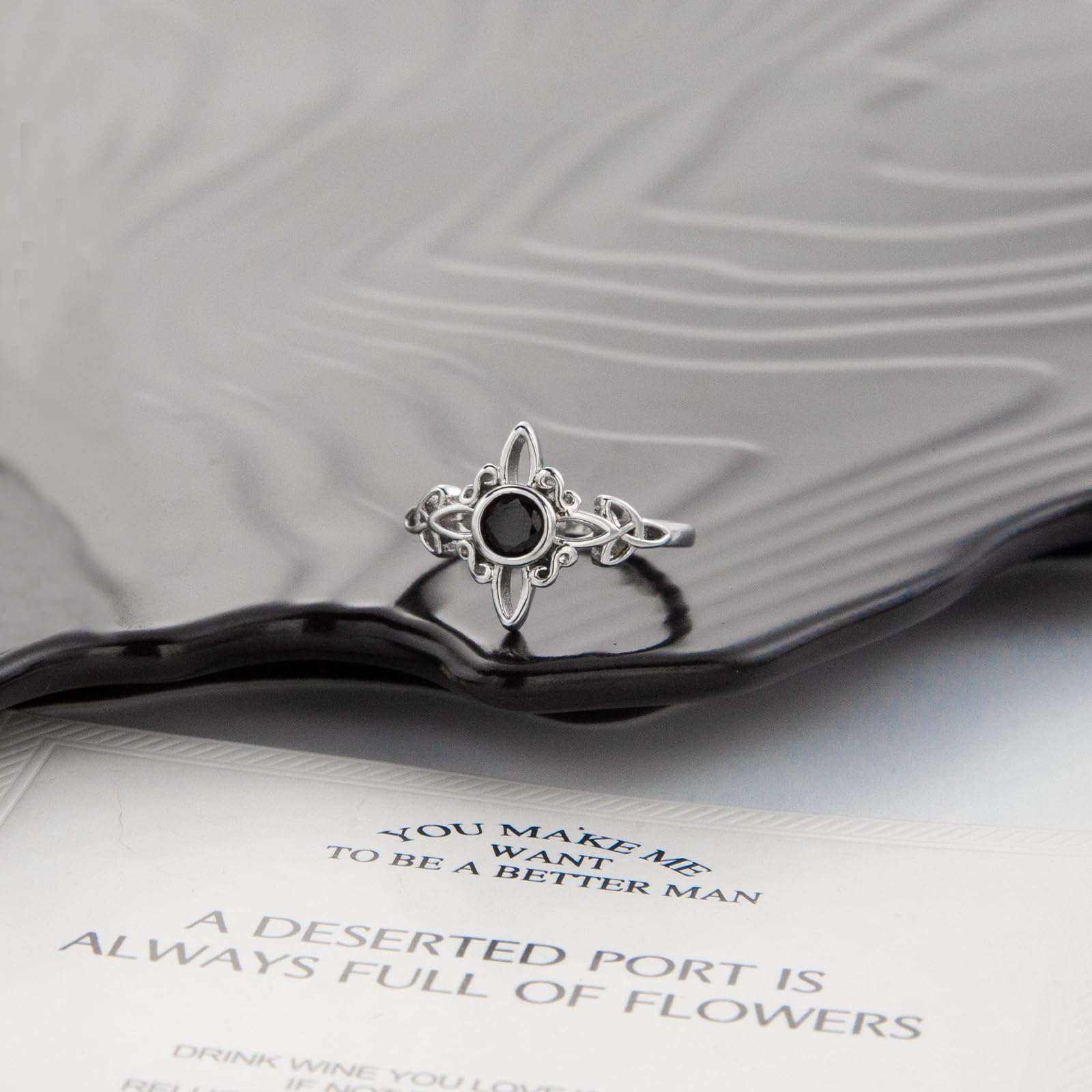 Sterling Silver Witch Knot Ring Celtic Trinity Knot Ring for Women, Witches Pagan Wicca Moon Irish Celtic Jewelry, Nudo de Bruja Plata 925 Original, Hecate Goddess of the Moon, Black CZ Dark Fantasy, Protection and Mysticism Amulet Gift for Girls