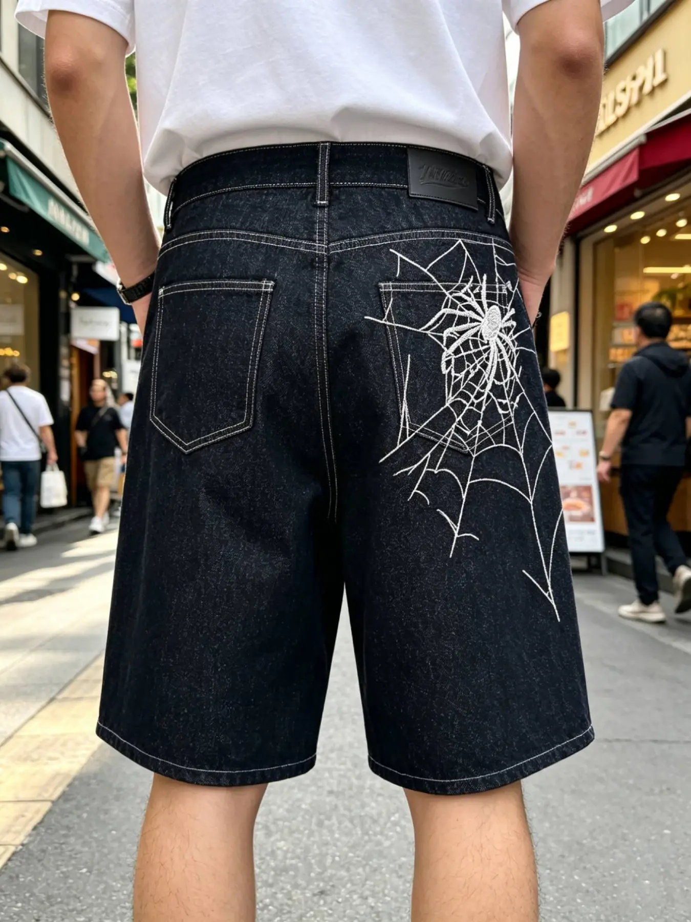 Men's Summer New Arrival Casual Spider Embroidery Cool Trendy Streetwear Loose Fit Jeans Shorts, Versatile Denim Mid-Length Pants