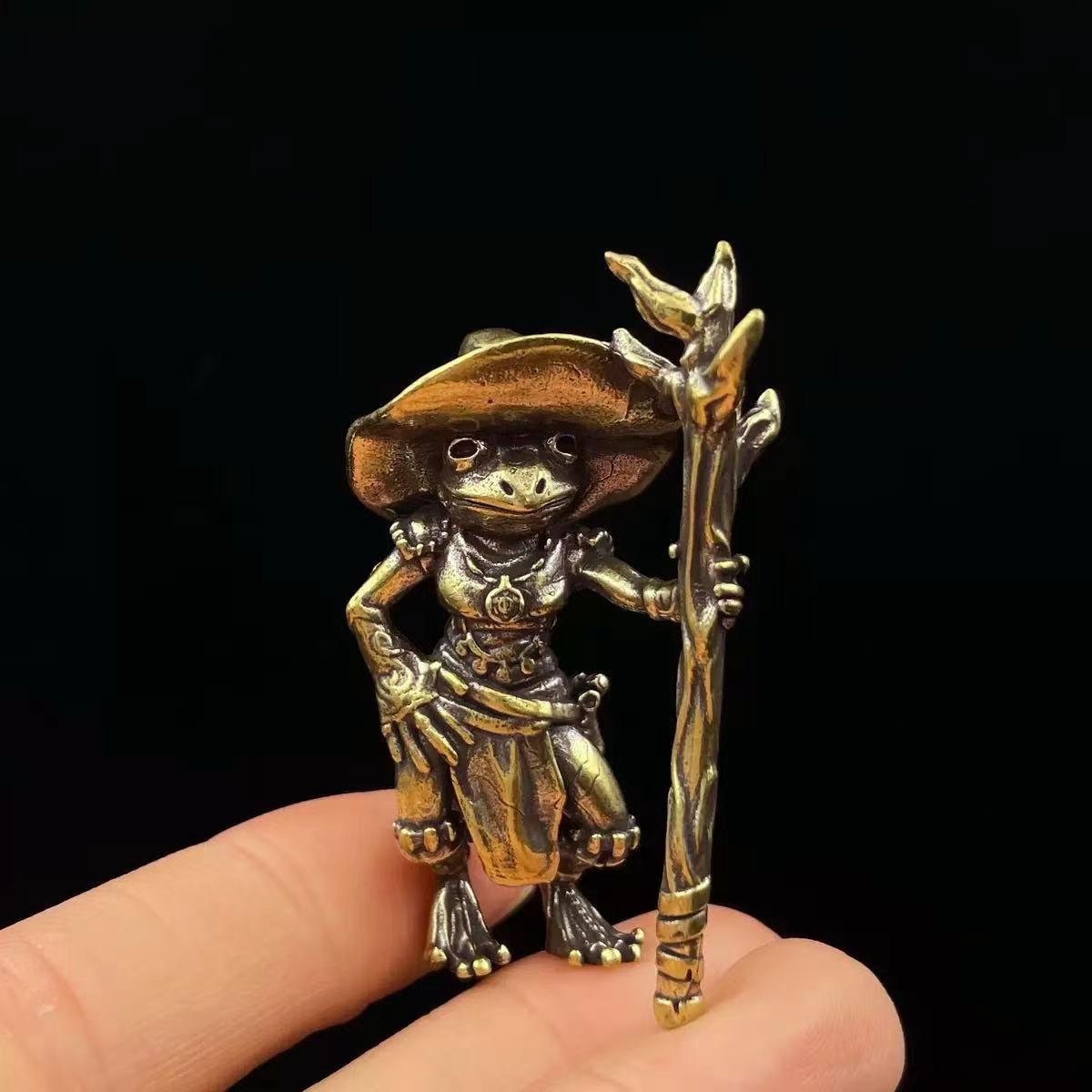 Brass Frog Wizard Statue, Guardian Mage Frog Figurine Desk Decor, Fantasy Bronze Sculpture Home Office Ornament, Lucky Toad Collectible, Aesthetic Cottagecore Bookshelf Zen Room Decor Gift for gifting collectors