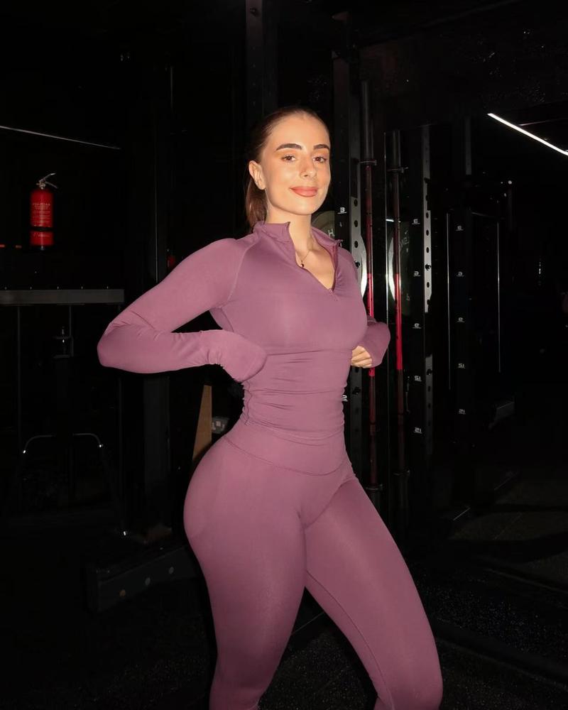 DFYNE Impact Half Zippy gym outfits gym fits Seamless Long Sleeve Zip-Up Crop Top for Women