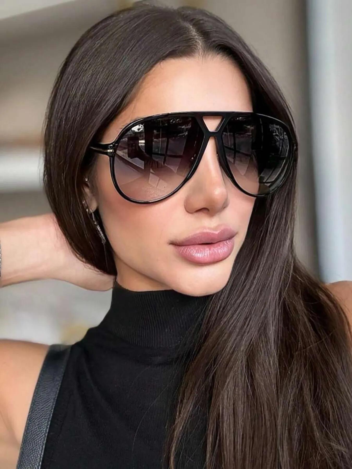 Women's Ombre Tinted Lens Sunglasses, Trendy Casual Full Rim Sunglasses for Everyday Use, Fashion Accessories for Outdoor Activities, Modern Trendy Sunglasses