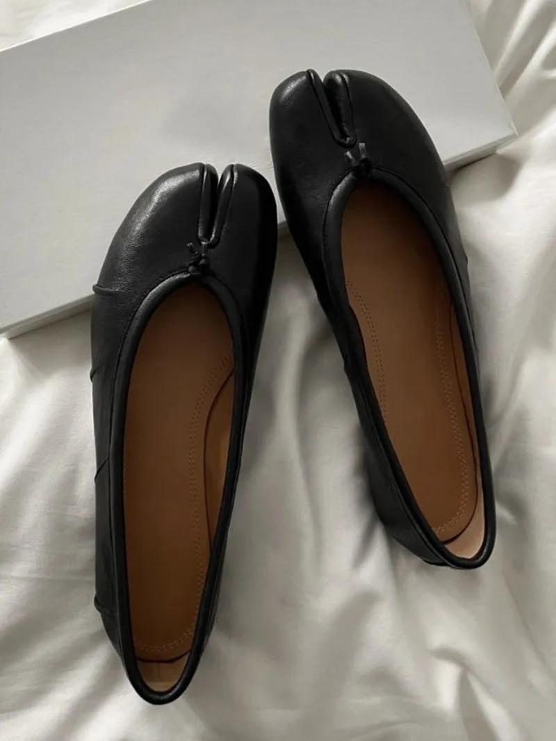 New Soft Leather Split Toe Women Tabi Ballet Flats Spring Autumn Comfortable Walking Lazy Loafers Casual Girls Dance Shoes