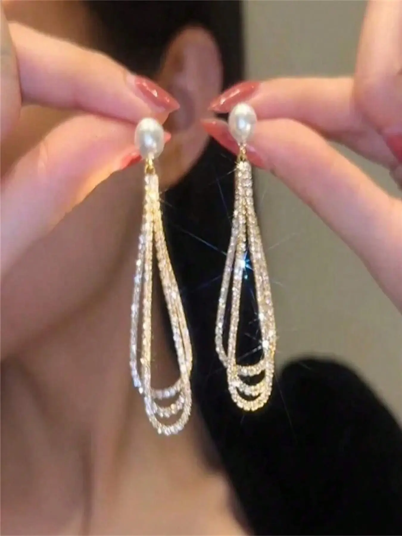 1 Pair Elegant Long Teardrop Dangle Earrings with Water Drop Rhinestones, Faux Pearl Details, Fashionable Jewelry for Women, Stylish Accessory