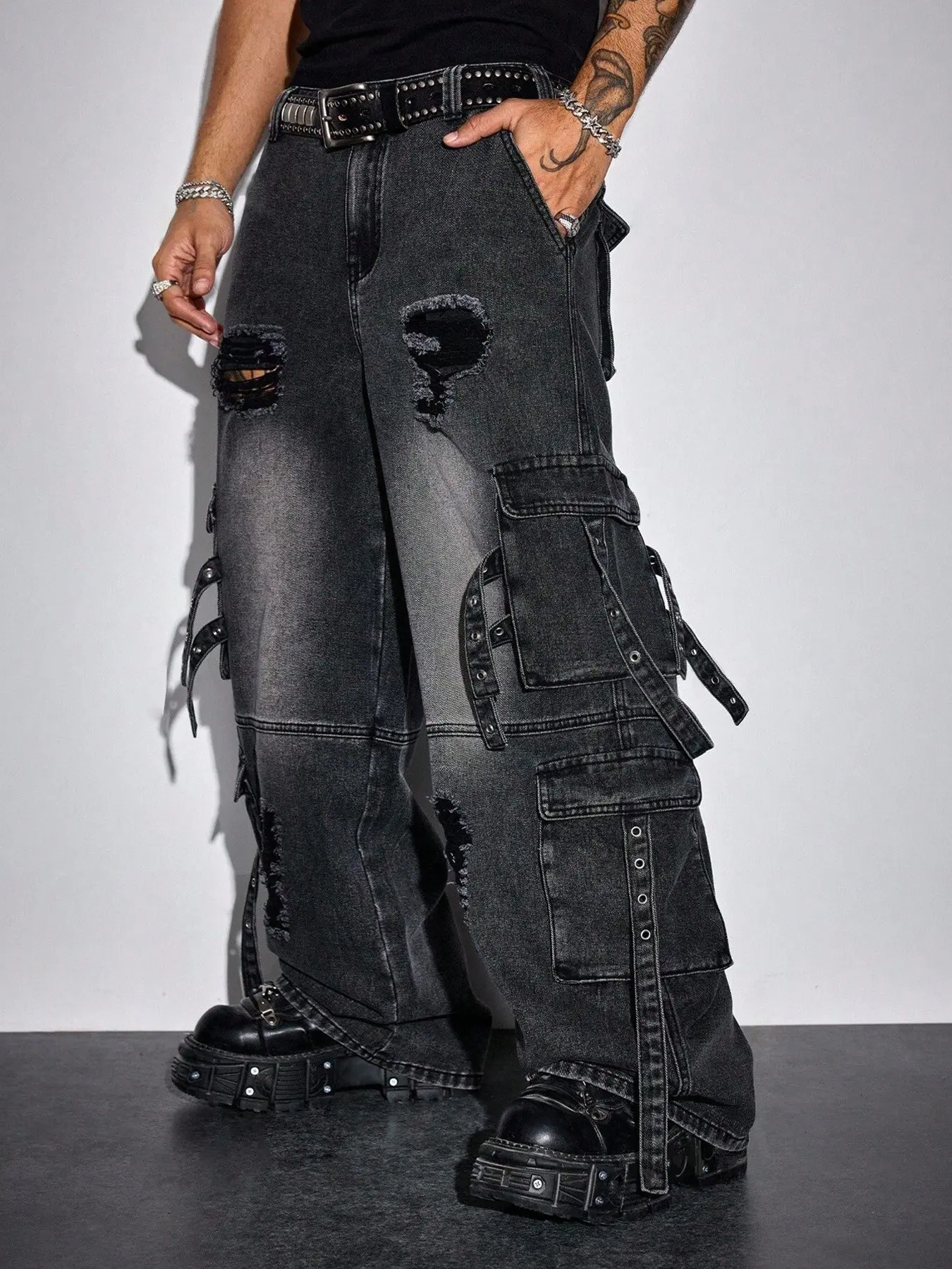 American Dark High Street Vintage Ripped Workwear Jeans, Multi-Pocket Ribbon Rivet Decoration, Loose Wide Leg Men's Long Pants