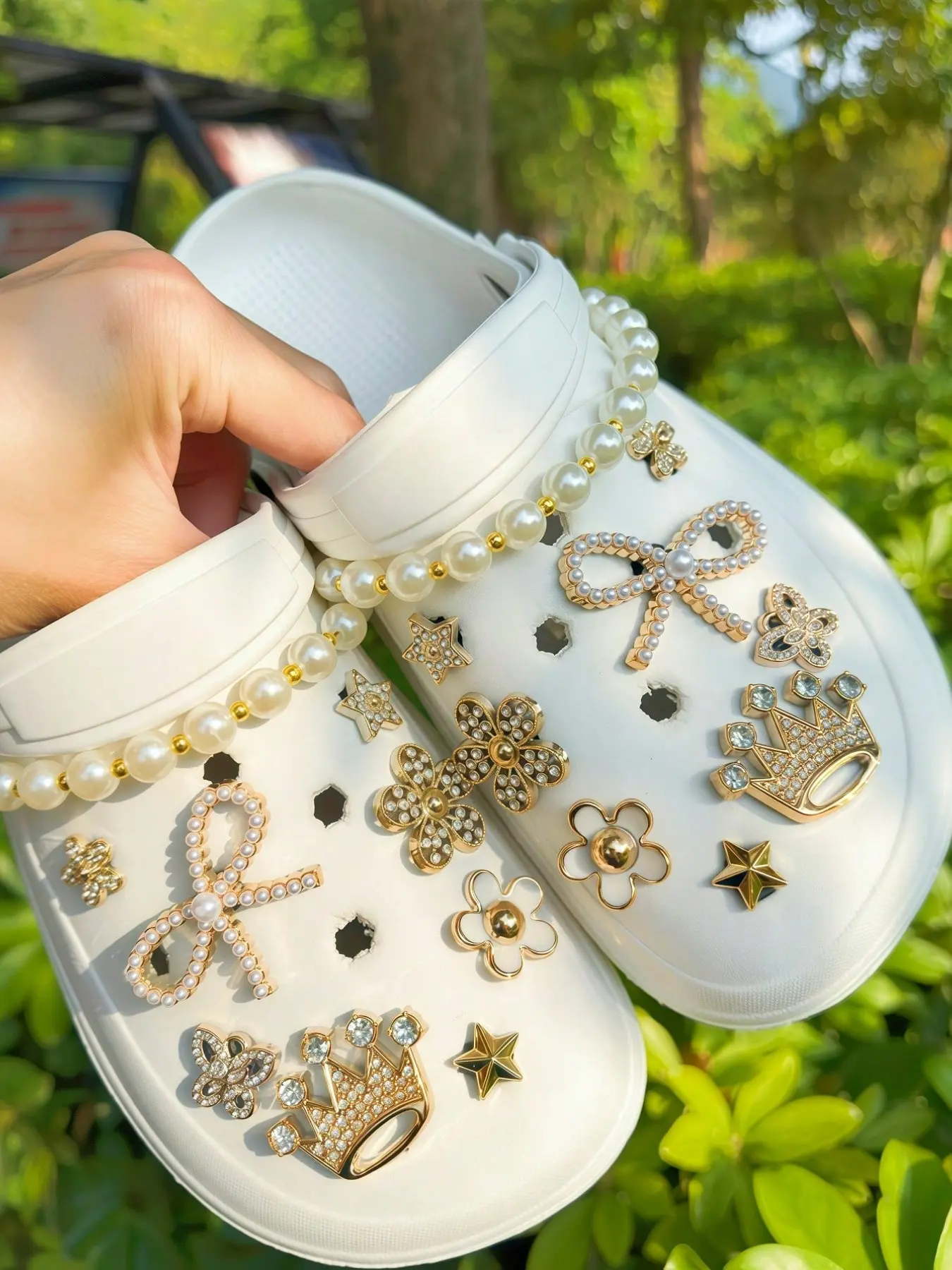18-Piece Abs Pearl Chain DIY Shoe Decorations, Bow, Crown, Flower, Star, Butterfly Buckle, Perfect Gift for All Seasons