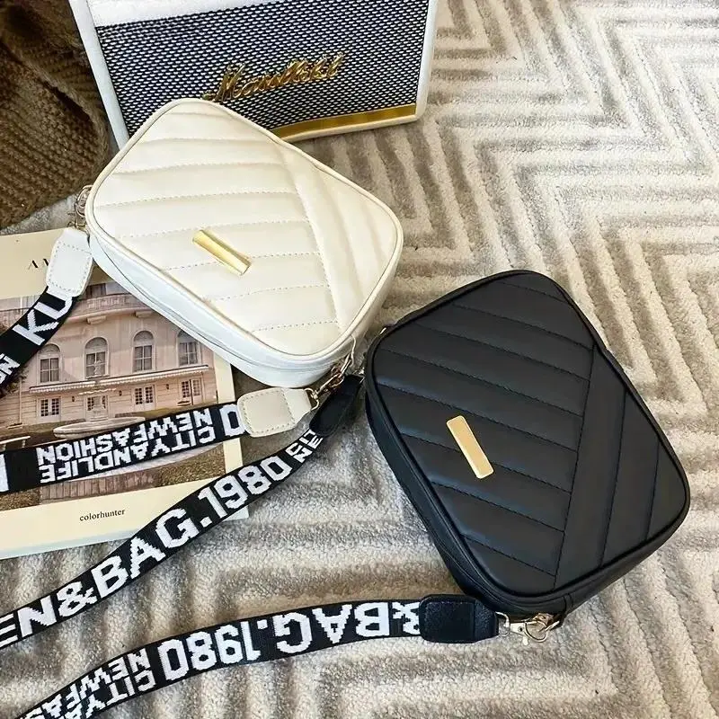 Women's Small Crossbody Bag, Soft PU Leather Phone Purse with Adjustable Strap, Minimalist Casual Shoulder Handbag for Daily Essentials, Lightweight Mini Messenger Bag for Work, Shopping, Travel and Everyday Wear