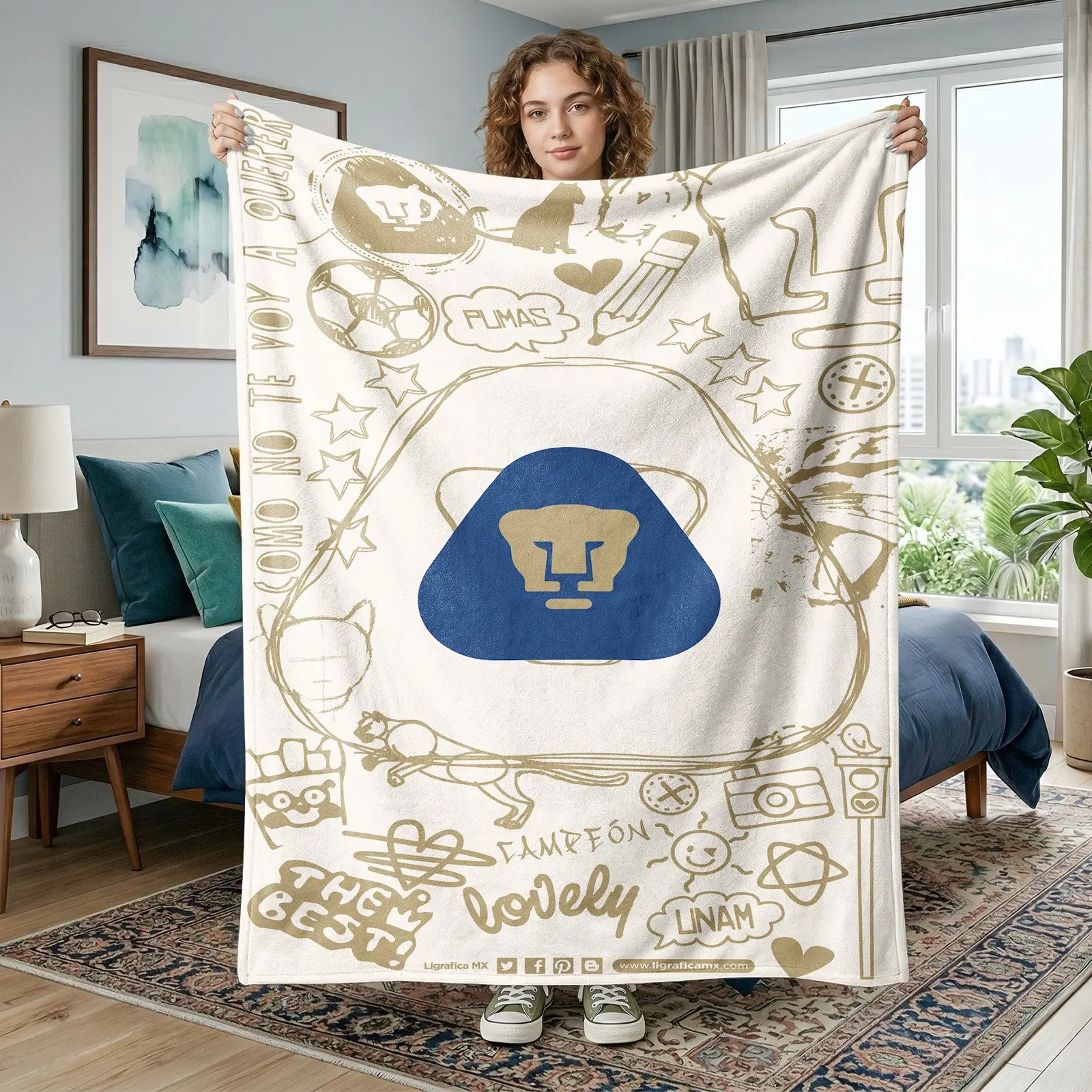 1pc Mexican Pumas Inspired Soccer Flannel Blanket, Blue Gold Crest Doodle Football Star Print, Soft Warm Throw for Sofa Bed Office Camping Travel Father's Day Christmas Gift