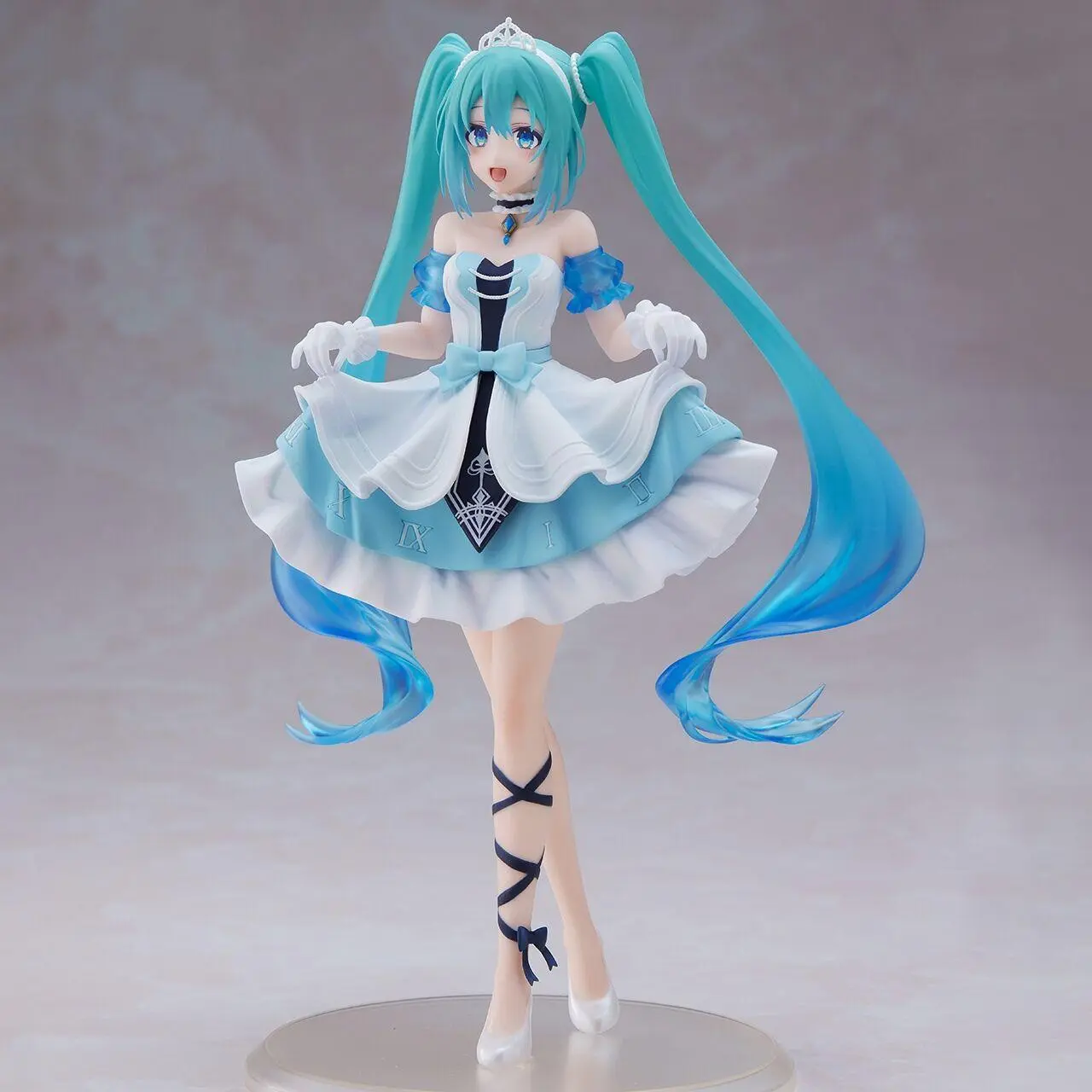 Anime Fan Gift, 7.87 Inch Hatsune Miku Cinderella Figure, Princess Dress PVC Statue, Blue Twin Tail Anime Doll, Desktop Decor, Collectible Ornament