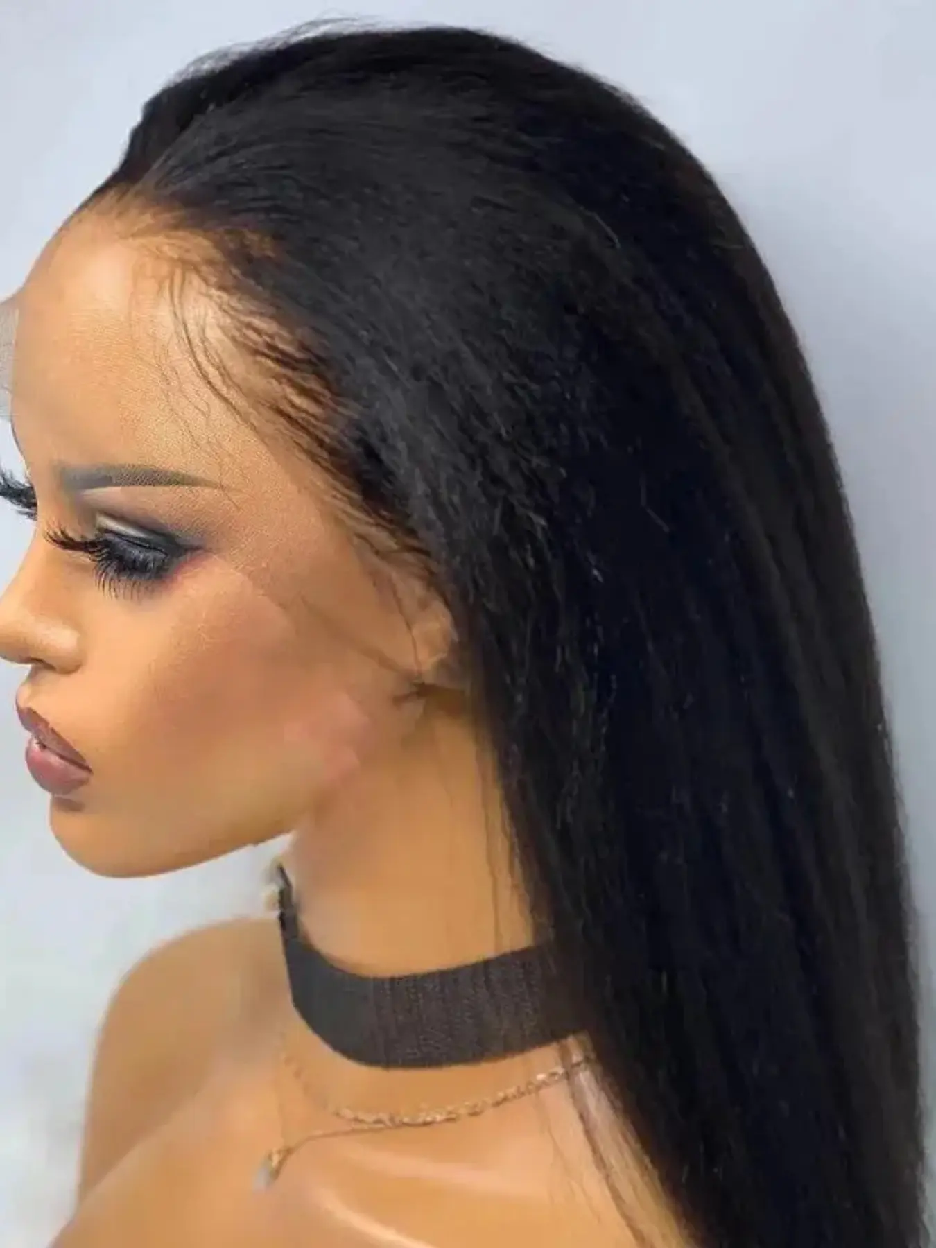 Trendy New 26-Inch Ultra-Soft Lace Front Wig, 180% Density, Natural Look, Straight Hair, Daily Use, Comfortable and Stylish