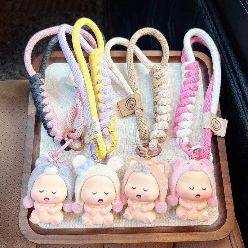 New Flocked Cartoon Hat Doll Keychain, Cute Kawaii Baby Figurine Car Key Ring, Fashionable Plush Bag Charm Accessory for Women