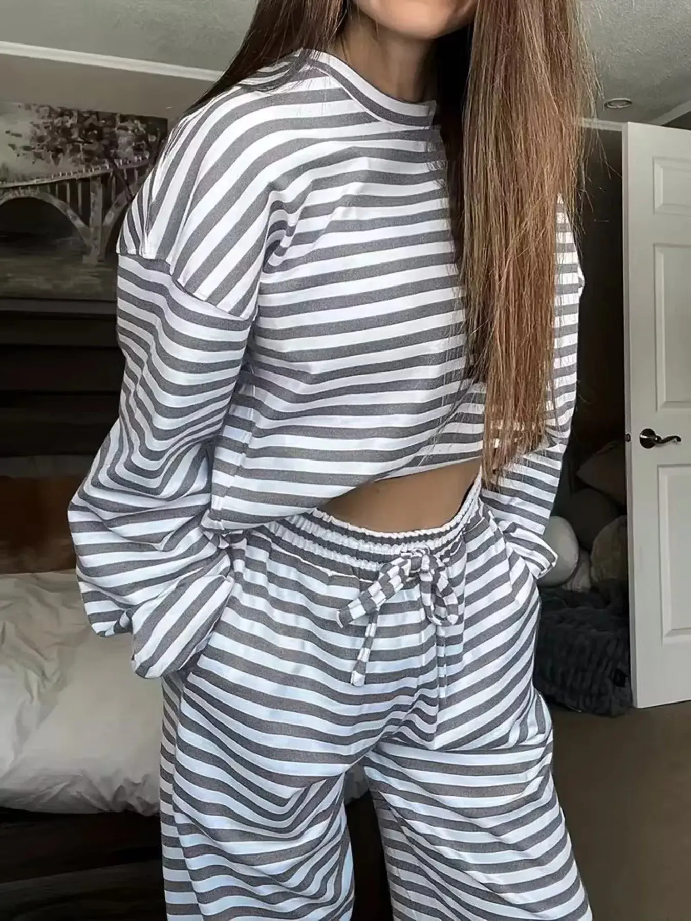 Plus-Size Striped Pajama Set for Women, Four-Season Loose-Fit Long-Sleeve Crewneck Top, Decorative Drawstring Pants, Soft Loungewear, Pjs, Nightwear