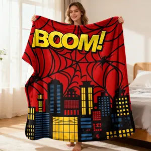 Retro comic book Spider-Man City Prosperity red flannel rug, soft and comfortable, classic comic book style, suitable for sofas, all year round.