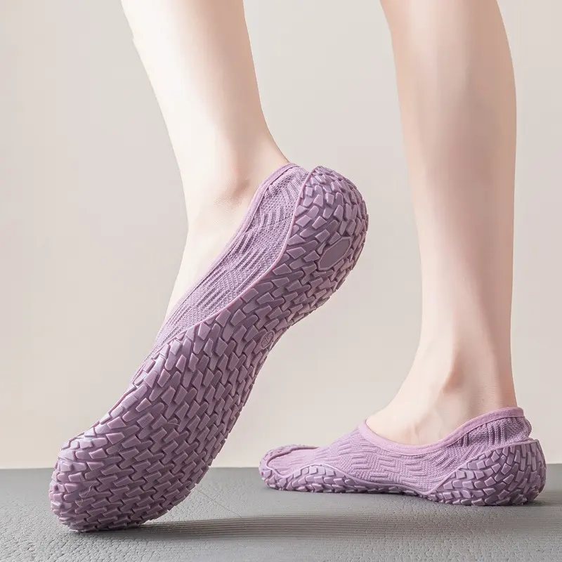 Indoor fitness sports  women's home soft sole light home jumping exercise soft light fitness ******** rope   training yoga shoe toe beach water