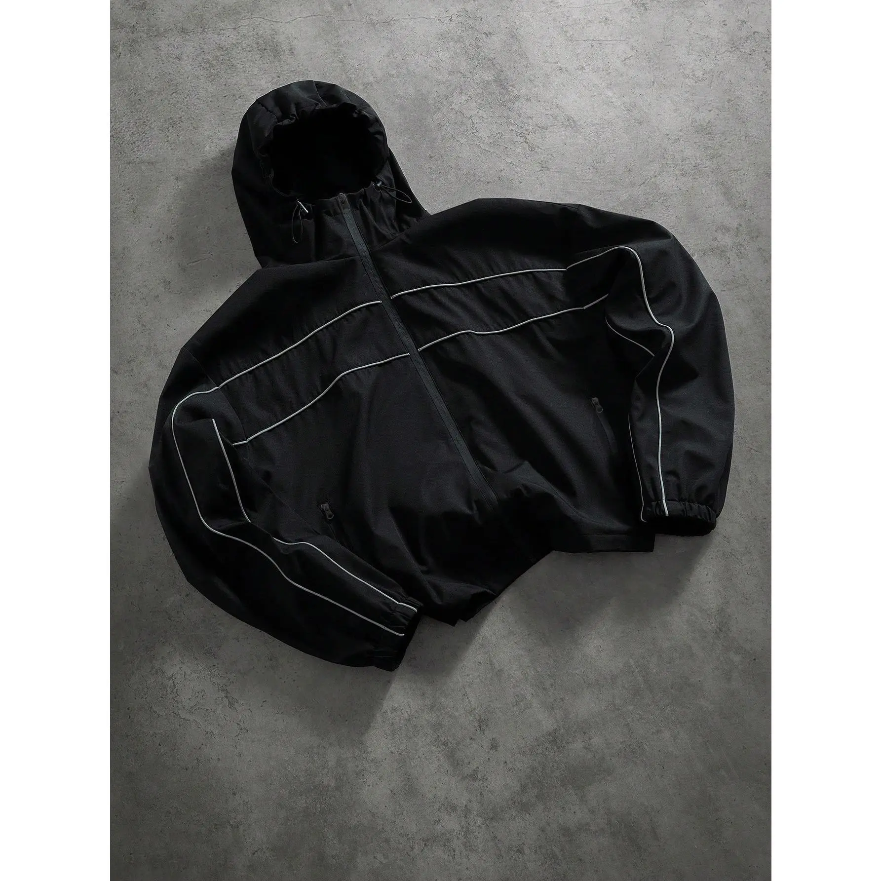 Men’s Lightweight Boxy Cropped Hooded Windproof Jacket, Night Visibility Reflective Trim Zip Front Outer Coat, Adjustable Drawstring Hem, Y2K Hip Hop Techwear Coat for Skate, Urban Street & Active Daily Looks