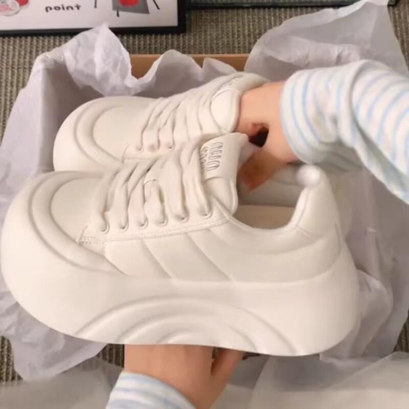 Ugly-cute big-toe loafers for women, 2026 spring new model, popular online, thick-soled height-increasing casual sports sneakers