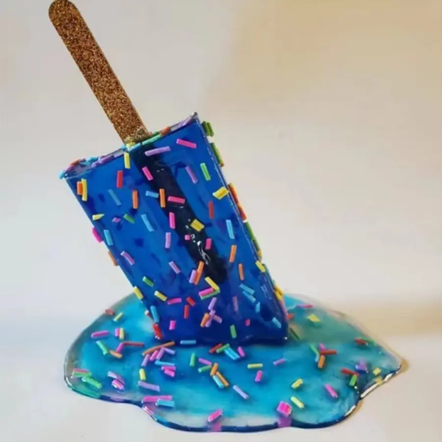 Summer Cool Melting Ice Cream Resin Ornament, Unique Home Decor Craft for Refreshing Summer Vibes, Perfect Gift for Ice Cream Lovers