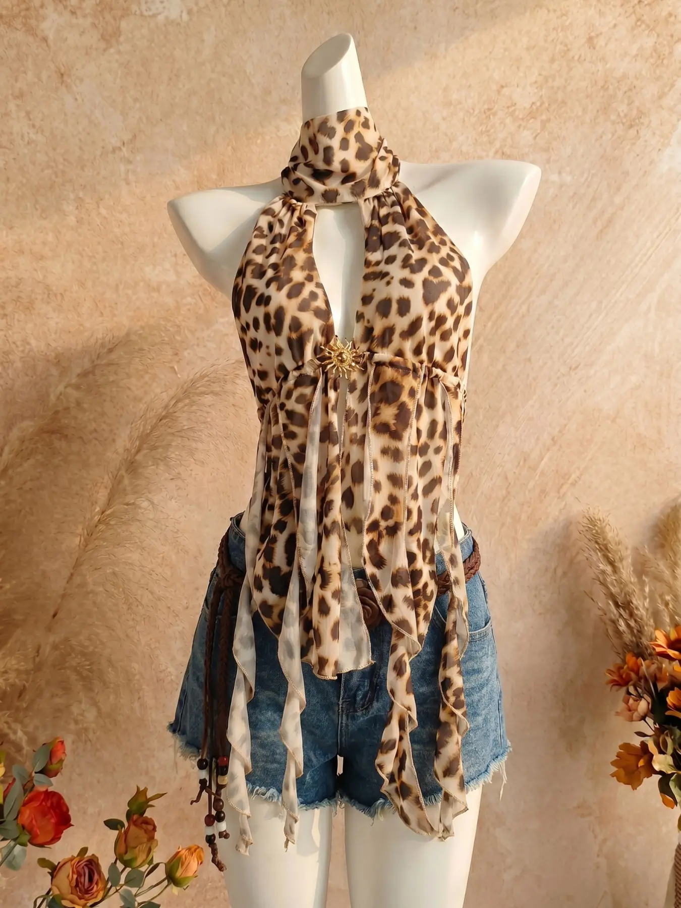 Women's Leopard Print Scarf Backless Sleeveless Bow-Tie Crop Top, Beachy Tops, Casual Halter Bohemian Chic Style, Perfect for Beach, Holidays, Weddings and Music Festivals in All Seasons