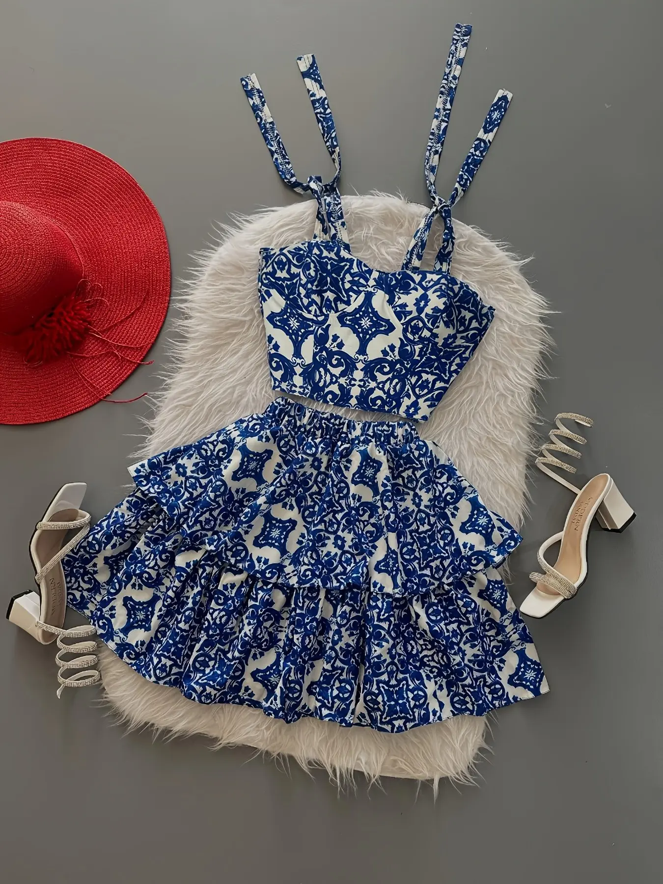Women's French Chic Bohemian Boho Style Sleeveless Tie Front Crop Tank Top and Vintage Print Beach Vacation Skirt Set, Two-Piece Clothes for Summer Holidays