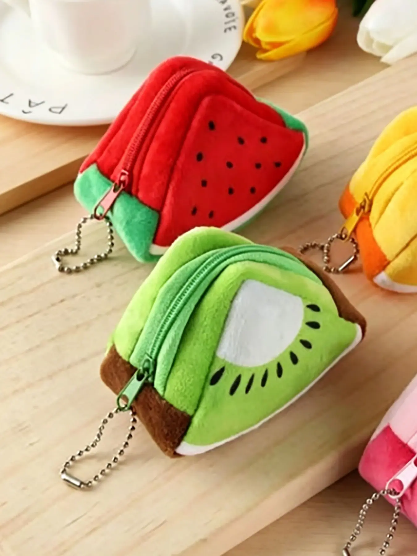 Creative Cute Coin Purse, Fruit Vegetable Plush Coin Purse, Earphone Cable Data Cable Organizer, Fun and Practical Accessory