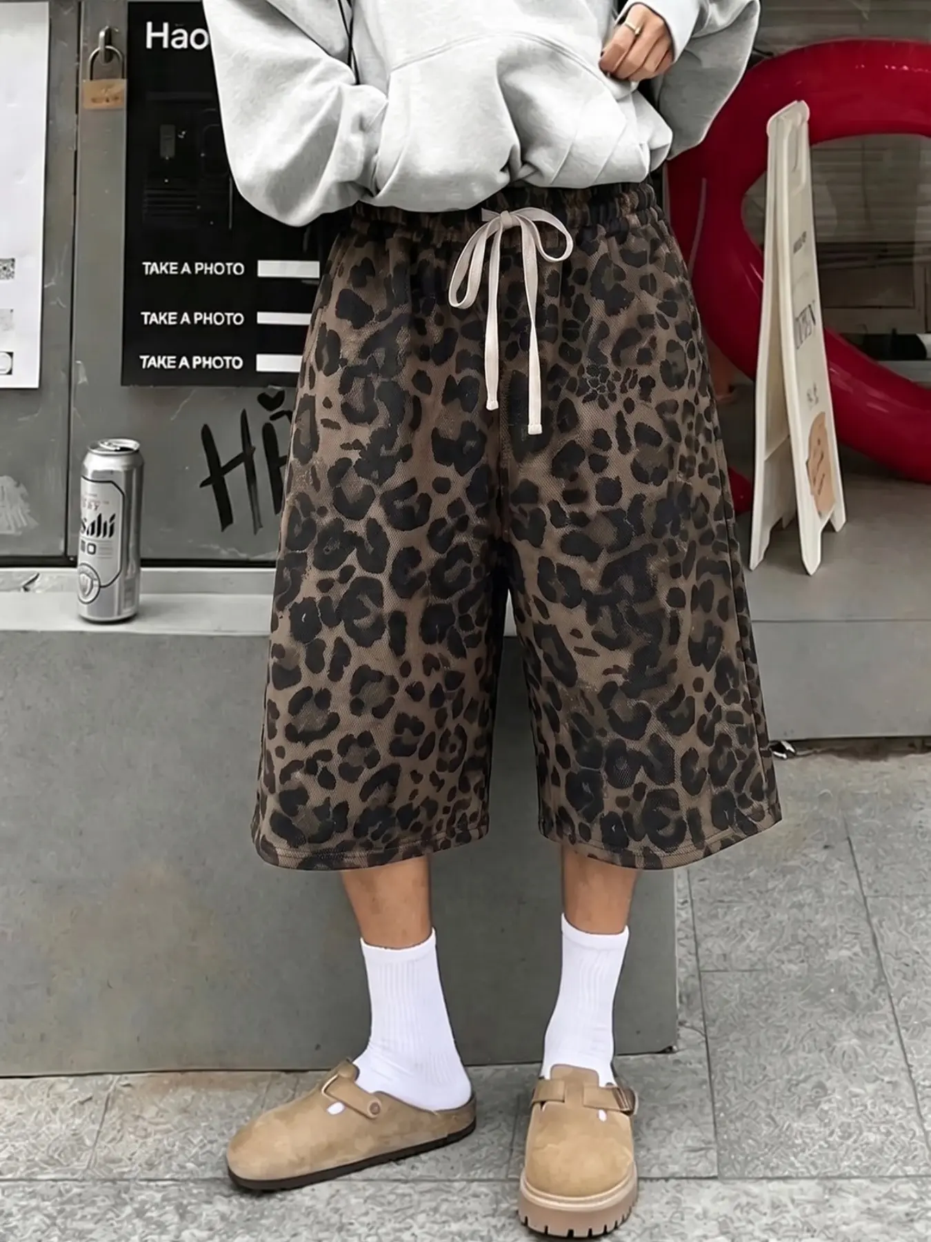 Vintage Leopard Print Bermuda Shorts, High Waist Drawstring Baggy Cropped Pants, Grunge Street Oversized 7 Inch Shorts, Soft Casual Summer Bottoms, Casual Relaxed Shorts