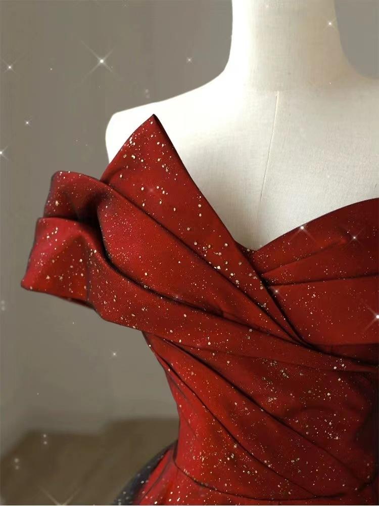 2026 New Autumn Red Toast Dress for Bride, One-Shoulder, Noble, Simple, Elegant, Slim-Fit and Skin-Brightening