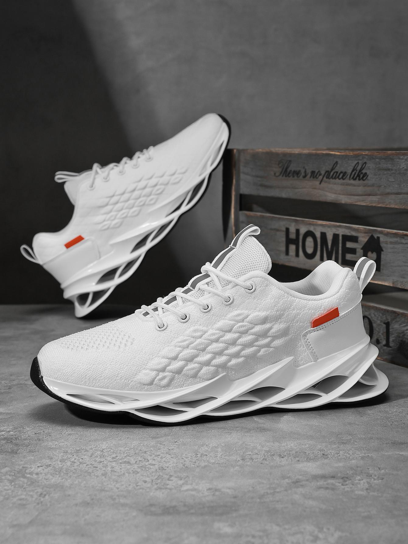 DAFK Blade Snake Year Limited Edition, Celebrating the Year of the Snake, Comfortable and Versatile, Shock-absorbent, Wear-resistant, Supportive, Low-cut Casual Running Shoes for Men