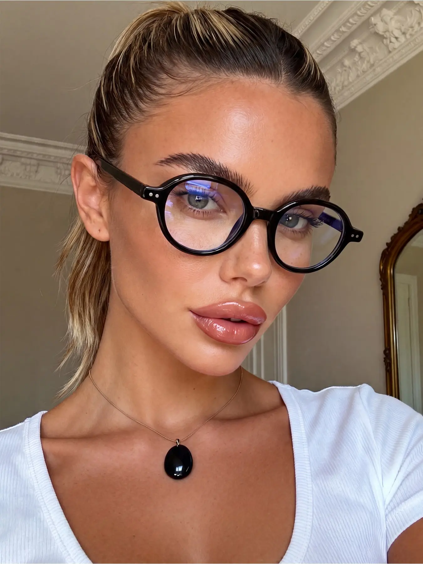 1 pair of men's and women's vintage oval studded glasses, suitable for daily office work, study and life, reading books, back-to-, vacation photography, etc. Elegant outfit, street style accessory.