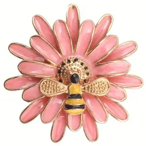 Women Lovely Daisy Bee Brooch Coat Silk Scarf Buckle Pin Jewelry Gift