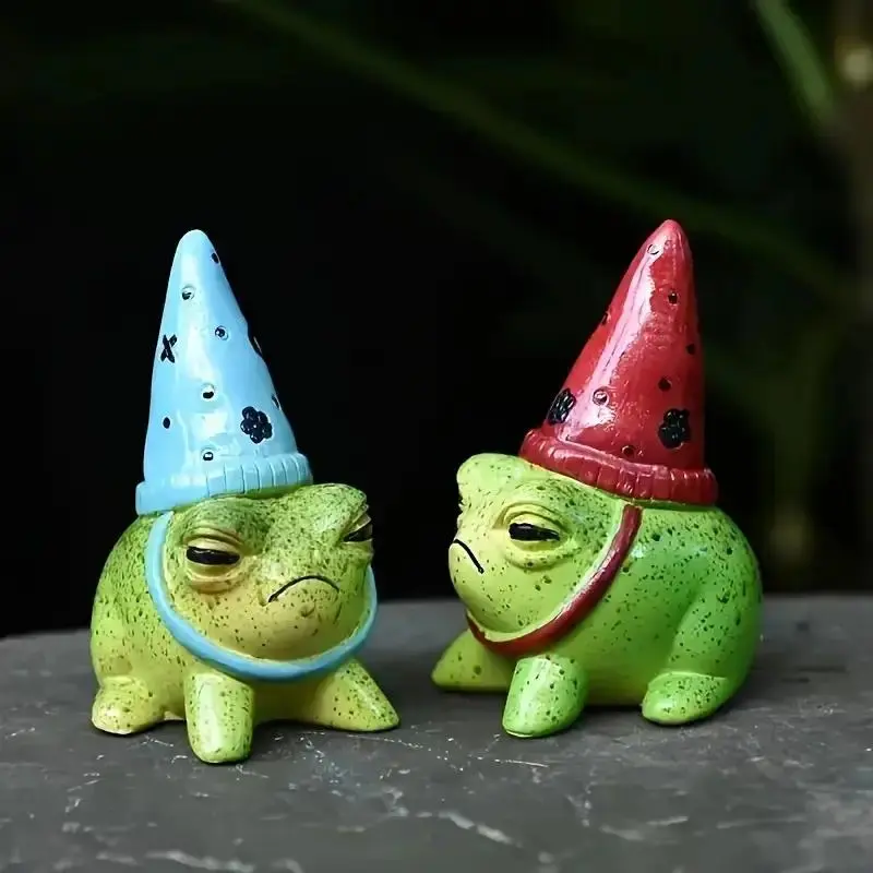 2pcs Mini Frog Resin Collectible-Style Figurines, Cute Blue Decorative Cactus Plant Animal Statues, Country-Style Garden Ornaments with Chin Straps for Plant Shelves, Thoughtful Gift Choice