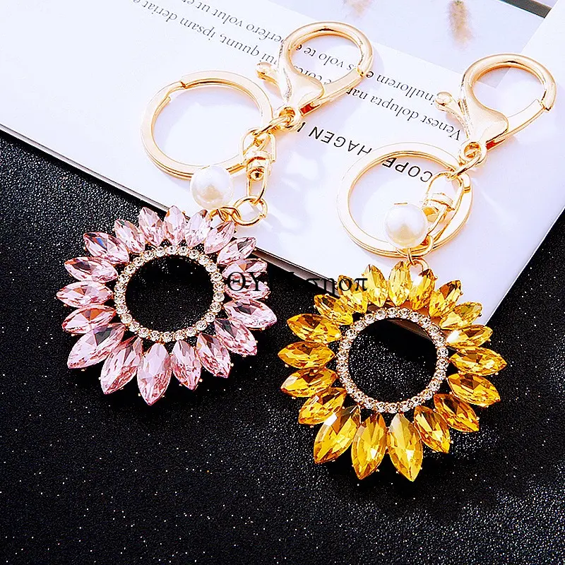 Rhinestone Crystal Sunflower Keychain for Women Cute Metal Car Key Ring Sparkly Bag Charm Purse Pendant for Handbag Backpack Birthday Gift Mother's Day Daily Use