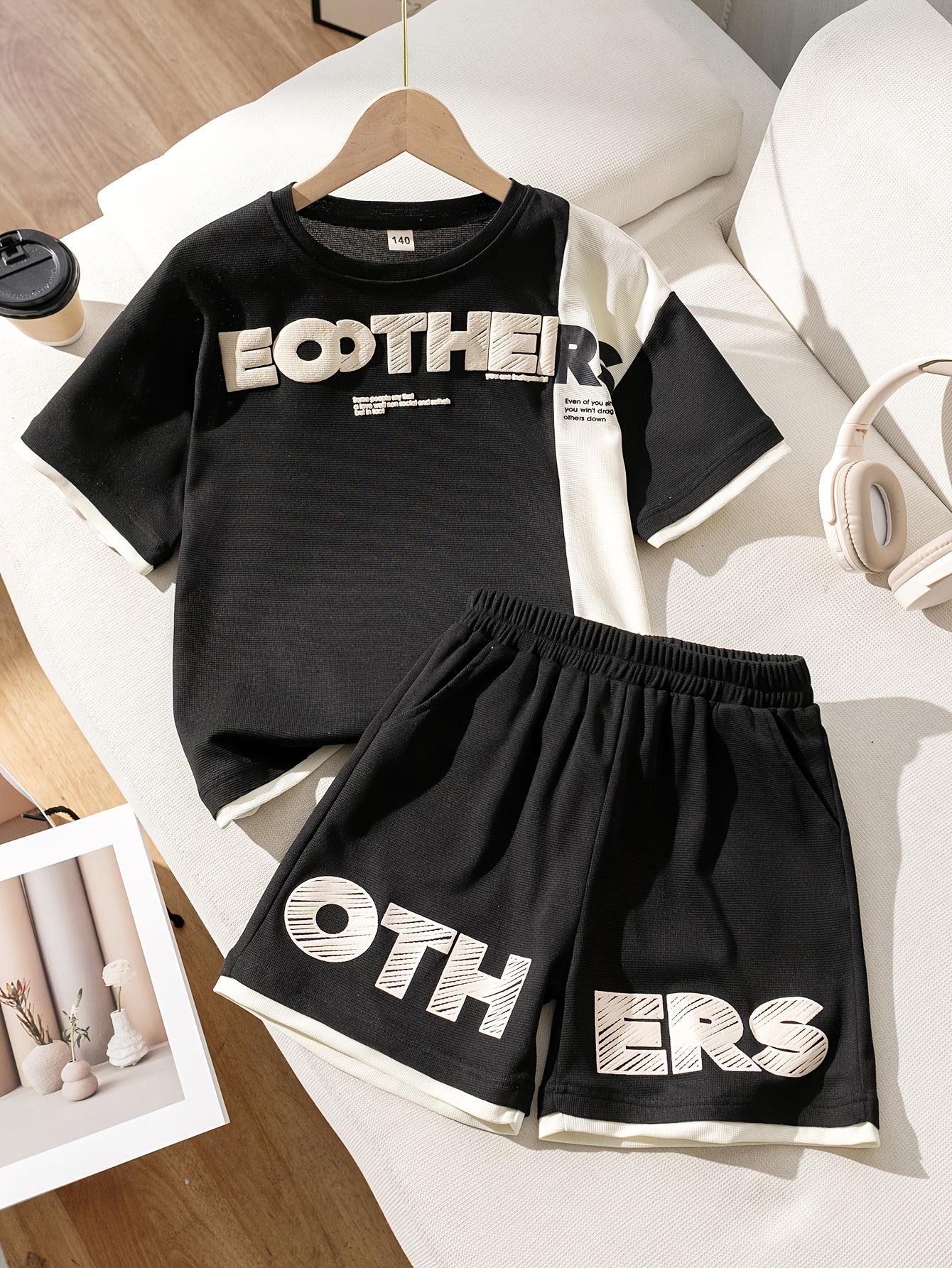 NewBoys' Summer Shorts Set, New Stylish 2pcs Outfit with Short Sleeves, Lightweight Color-Blocked Sportswear for Kids, Perfect for Outdoor(Gift)11