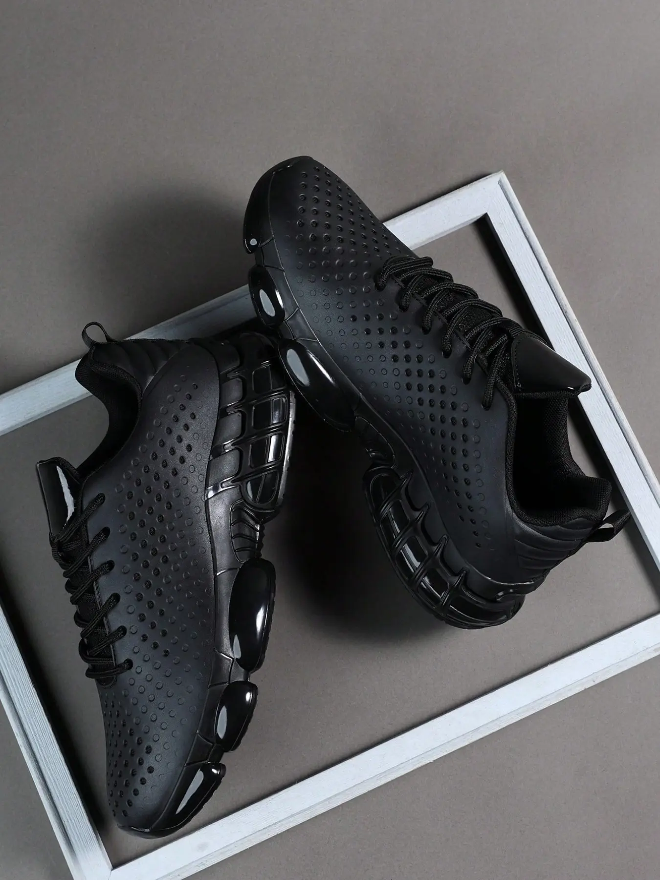 New Men's Air Cushion Running Shoes, Athletic Running Shoe, Breathable Perforated Upper, Thick Sole Shock Absorption, Anti-Slip Durable Outdoor Sports Shoes