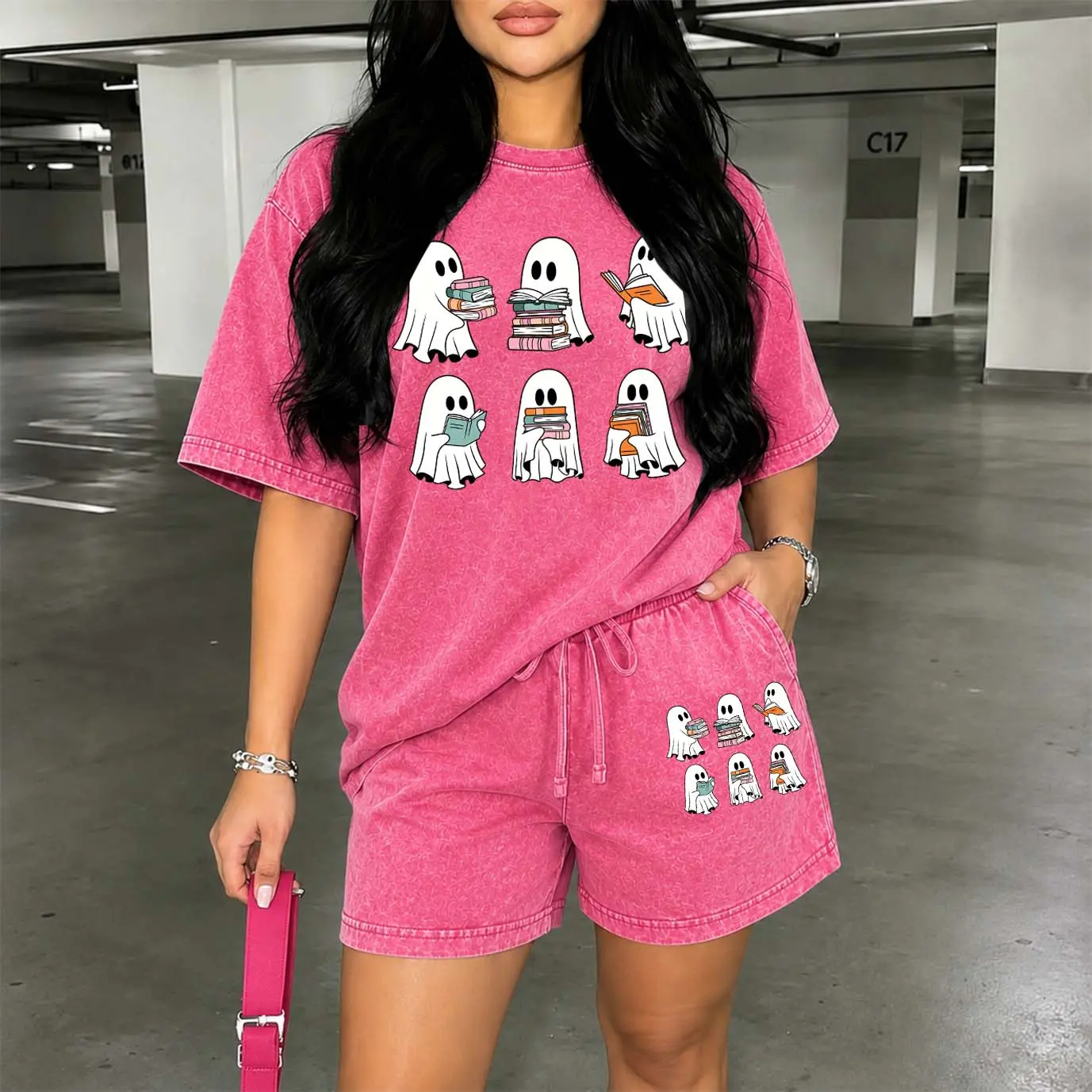 Women's Washed Cotton Shorts Two-Piece Set: A Uniquely Styled Halloween Ghost-Themed Party Outfit. Featuring Cute Cartoon Ghost Patterns, And Pumpkin Designs. Also Suitable As Casual Summer Loungewear.