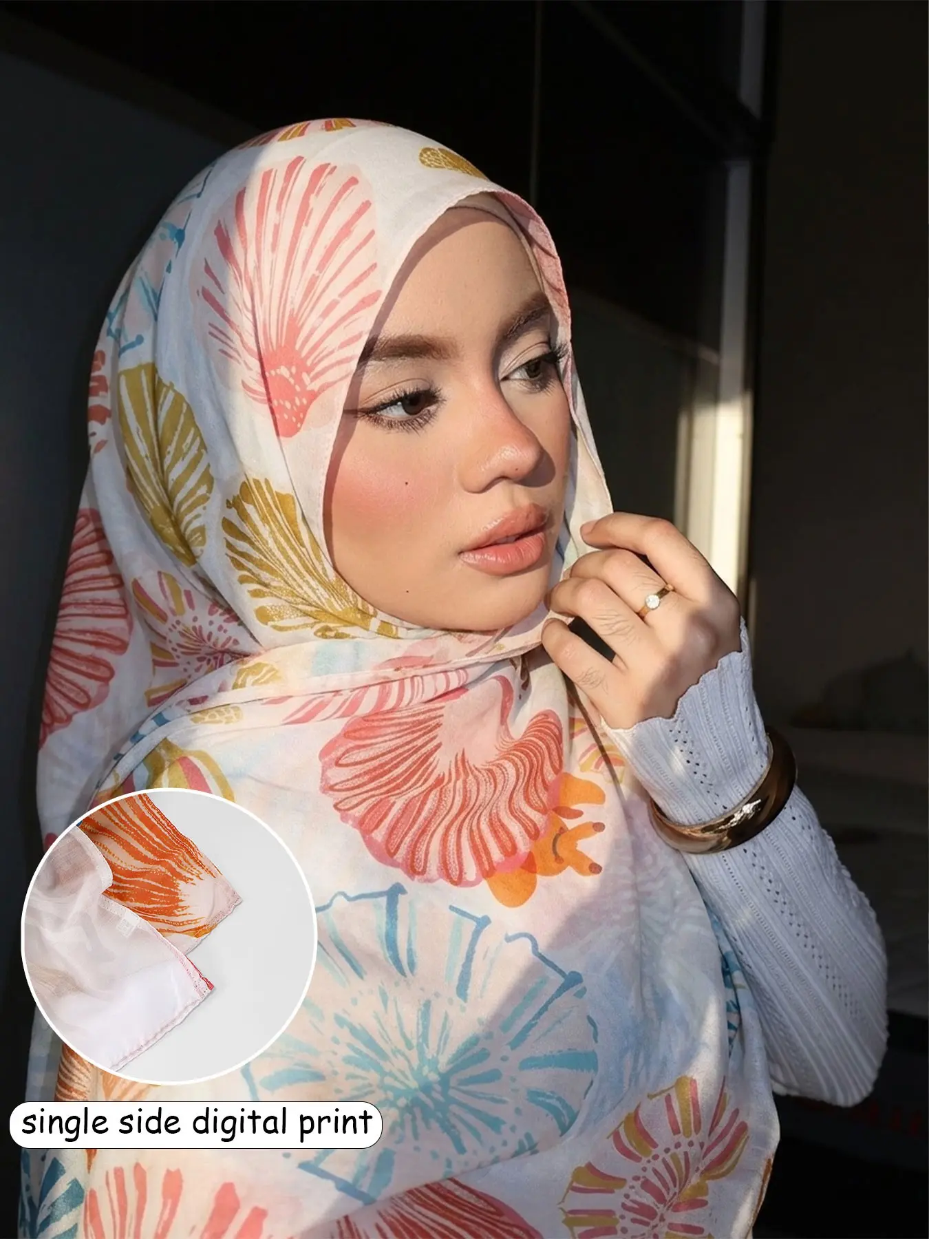 Fashion Beach Painted Headscarf, Lightweight Breathable Hijab, Rainbow Shell Graffiti, Ice Silk Cooling Hijab, Soft and Elegant Fabric