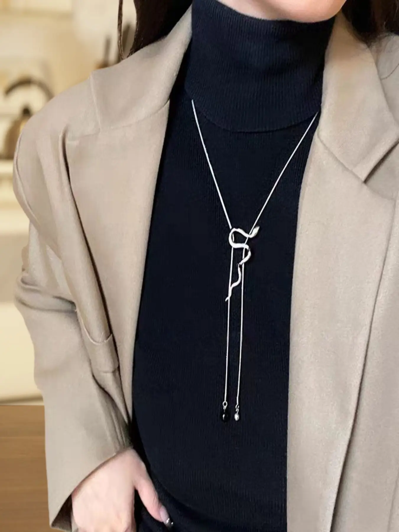 Silver Color Drawstring Snake Necklace for Women, Fall Winter New Luxury Long Sweater Chain Accessory, Perfect Gift Choice