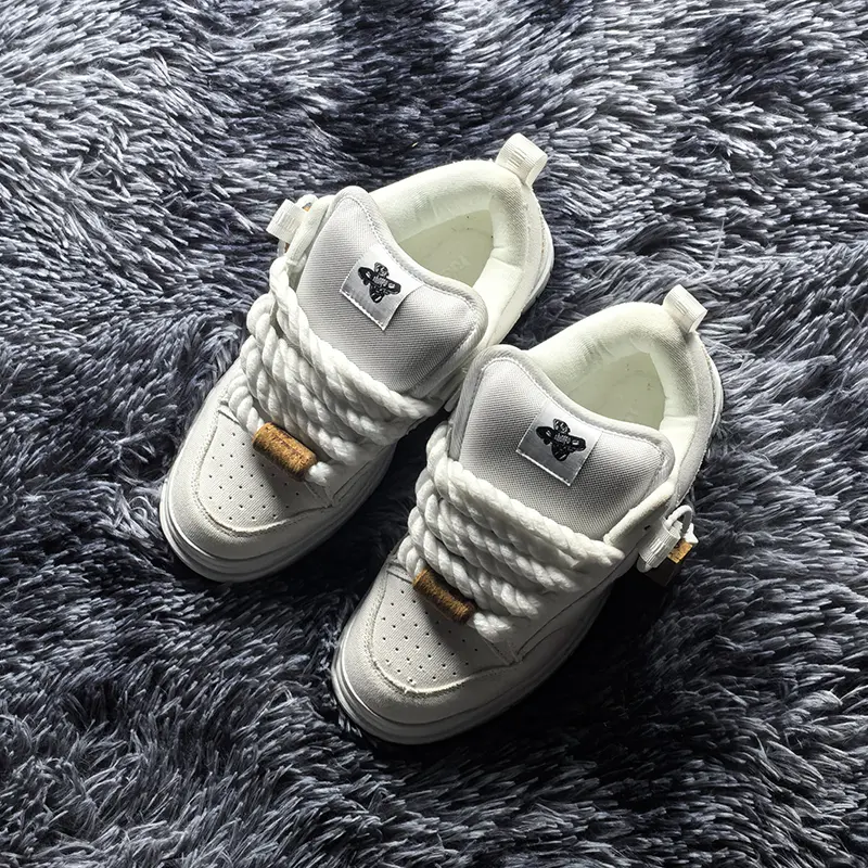 White Thick Chunky Rope Lace Platform Board Shoes for Men Women, Bee Embroidery Washed Canvas Low Top Sneakers, Fashion Streetwear Casual Skate Footwear for Daily Walking, Street Shots and Weekend Travel