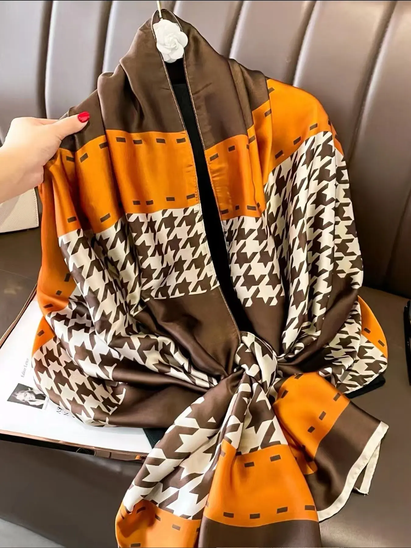 Block Houndstooth Satin Silk Shawl, Elegant Floral Pattern, Loose-Fitting, All Seasons, Fashion Accessory