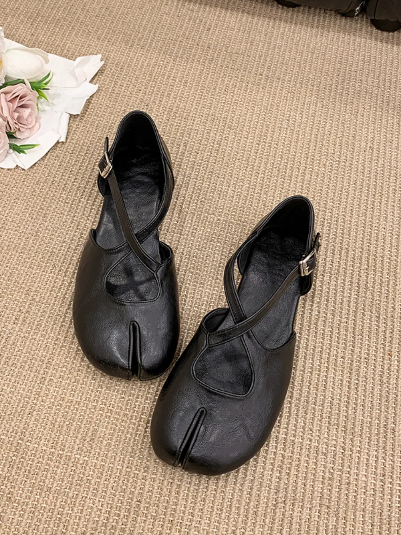 Adjustable Narrow Strap Open Back Shoes, Soft Leather Round Toe Design, Breathable Hollow Out Flat Sandals, Comfortable Non-Pressing Footwear, Ankle Strap Sandal