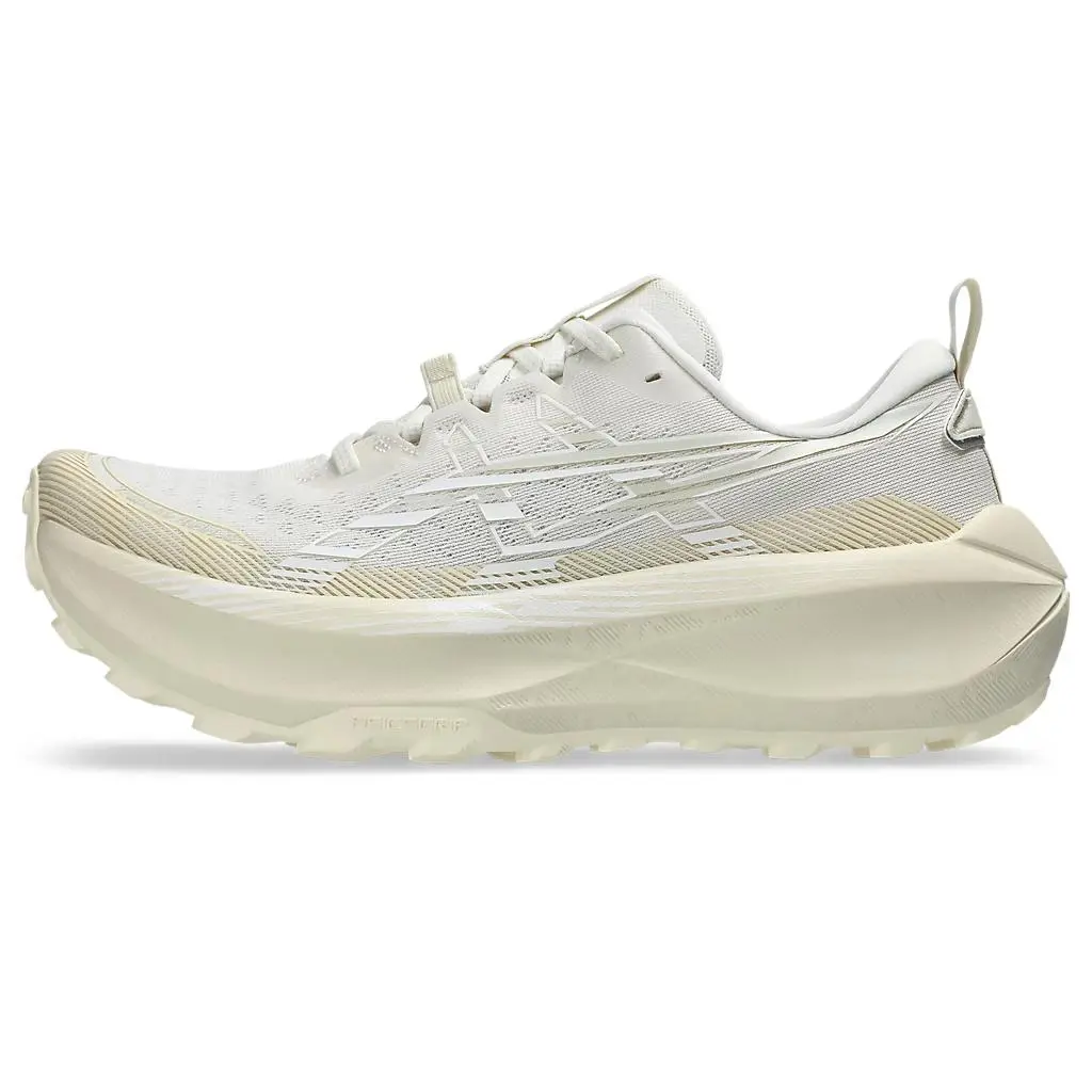 ASICS TRABUCO Max 4 Men's Low-Cut Trail Running Shoes in Beige with Cushioning and Comfort Trending Shoes, House White Official Shoes to Get / Maison Mihara