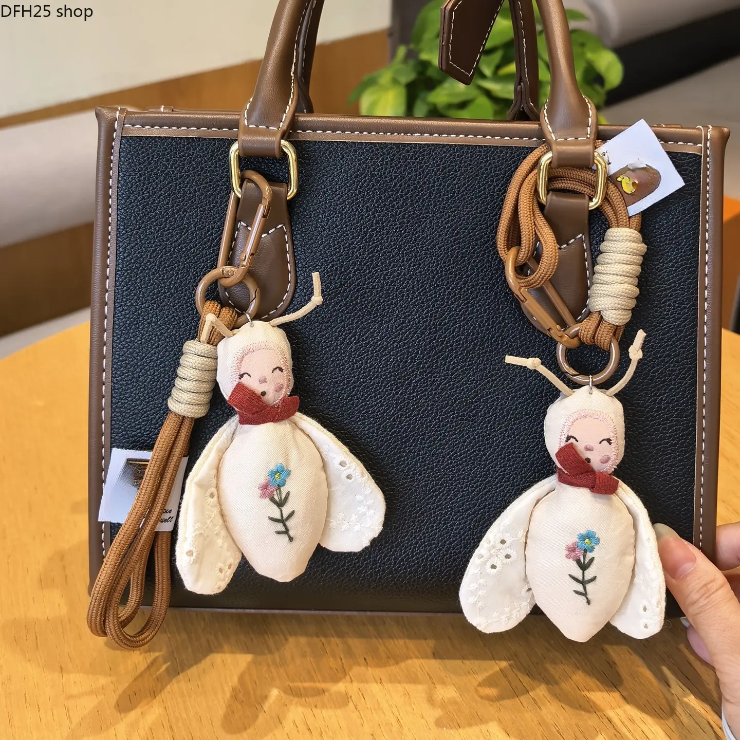 Handmade Penguin Plush Keychain for Handbags Backpacks and Keys, Cute Fabric Pendant Charm With Handcrafted Decorative Finish for Daily Use