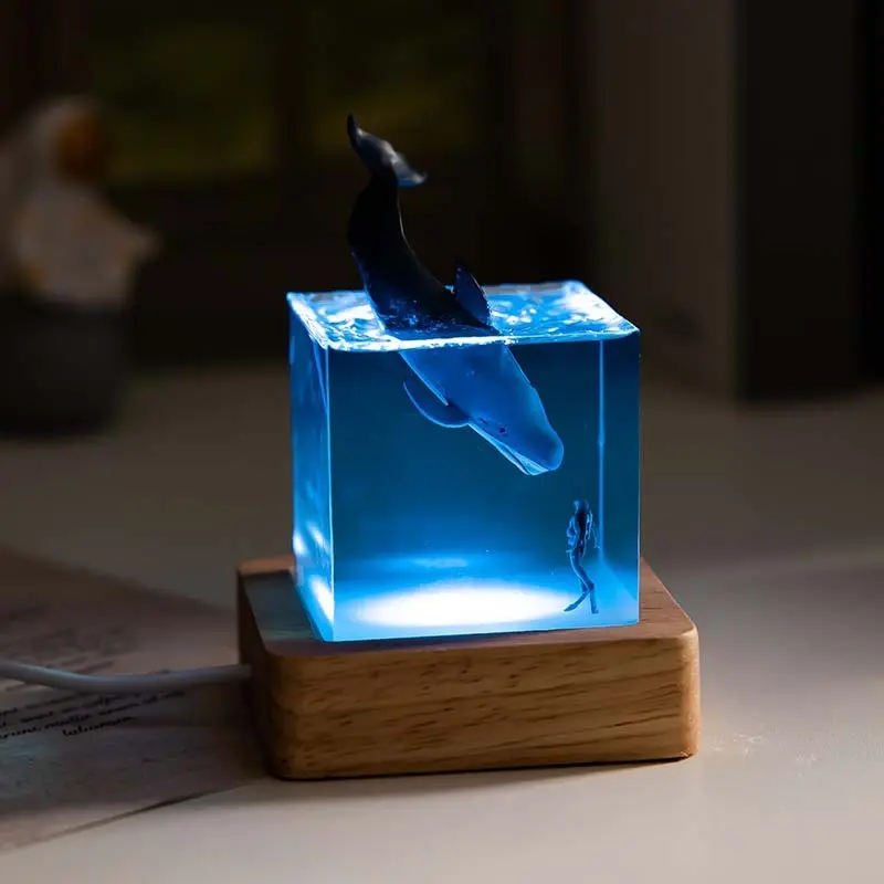 Deep Sea Diving Night Light Shark and Scuba Diver Ocean Lamp Unique Handmade Artistic Table Lamps Home Decor USB Plug-In Bedroom Bedside Table Lamp