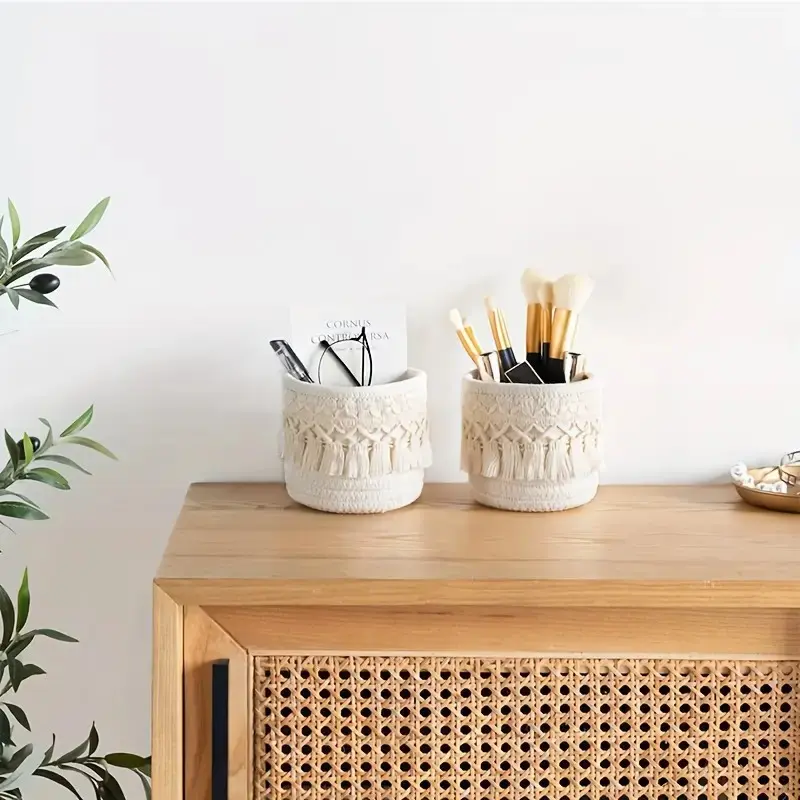 Woven Makeup Brush Storage Box & Desktop Organizer Basket – Round Decorative Storage Basket for Cosmetics, Skincare, Stationery & Small Items, Boho Home Decor for Dresser, Storage for Organizing